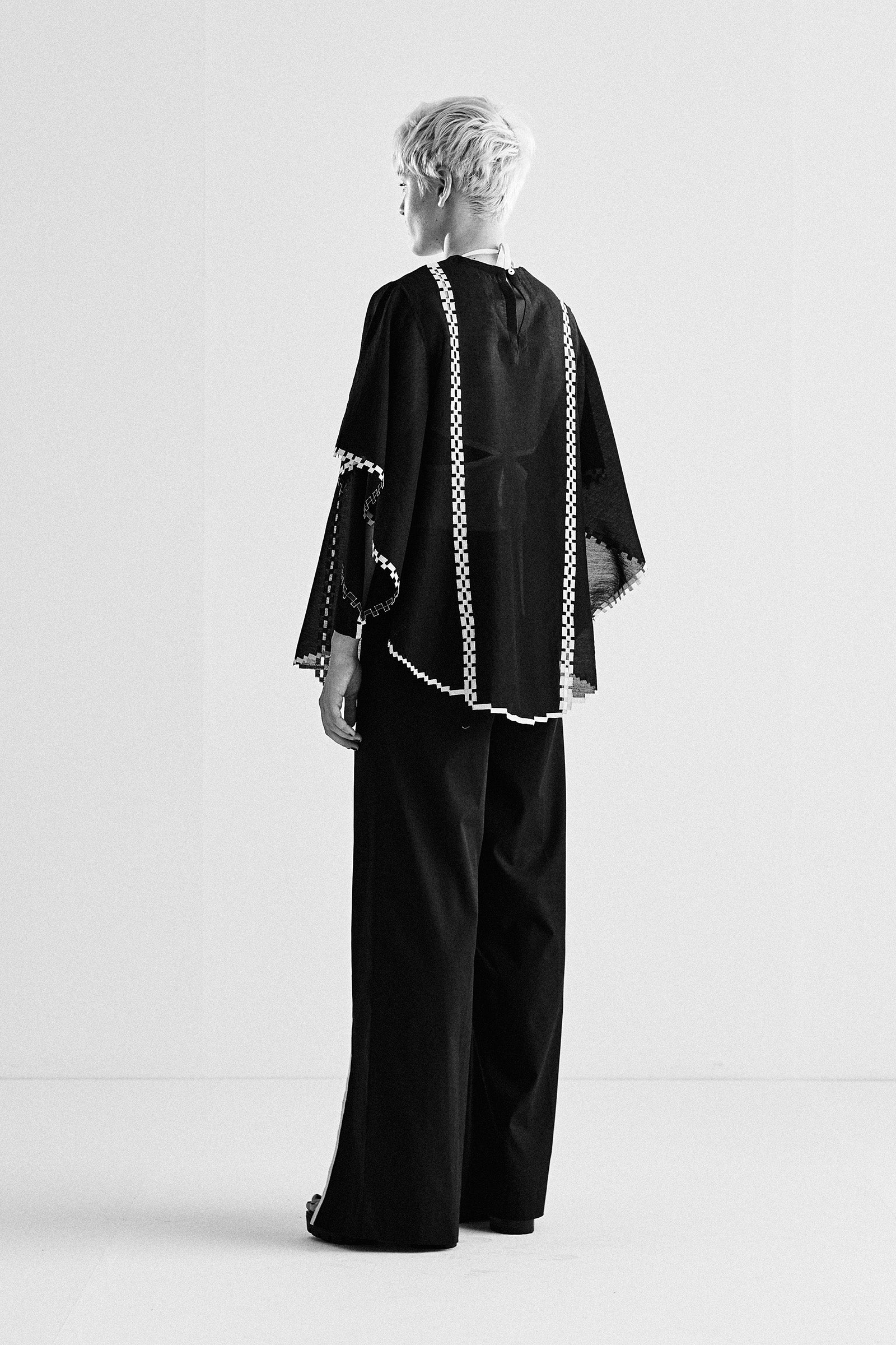 A-LINE BLOUSE WITH FREEFALL SLEEVE