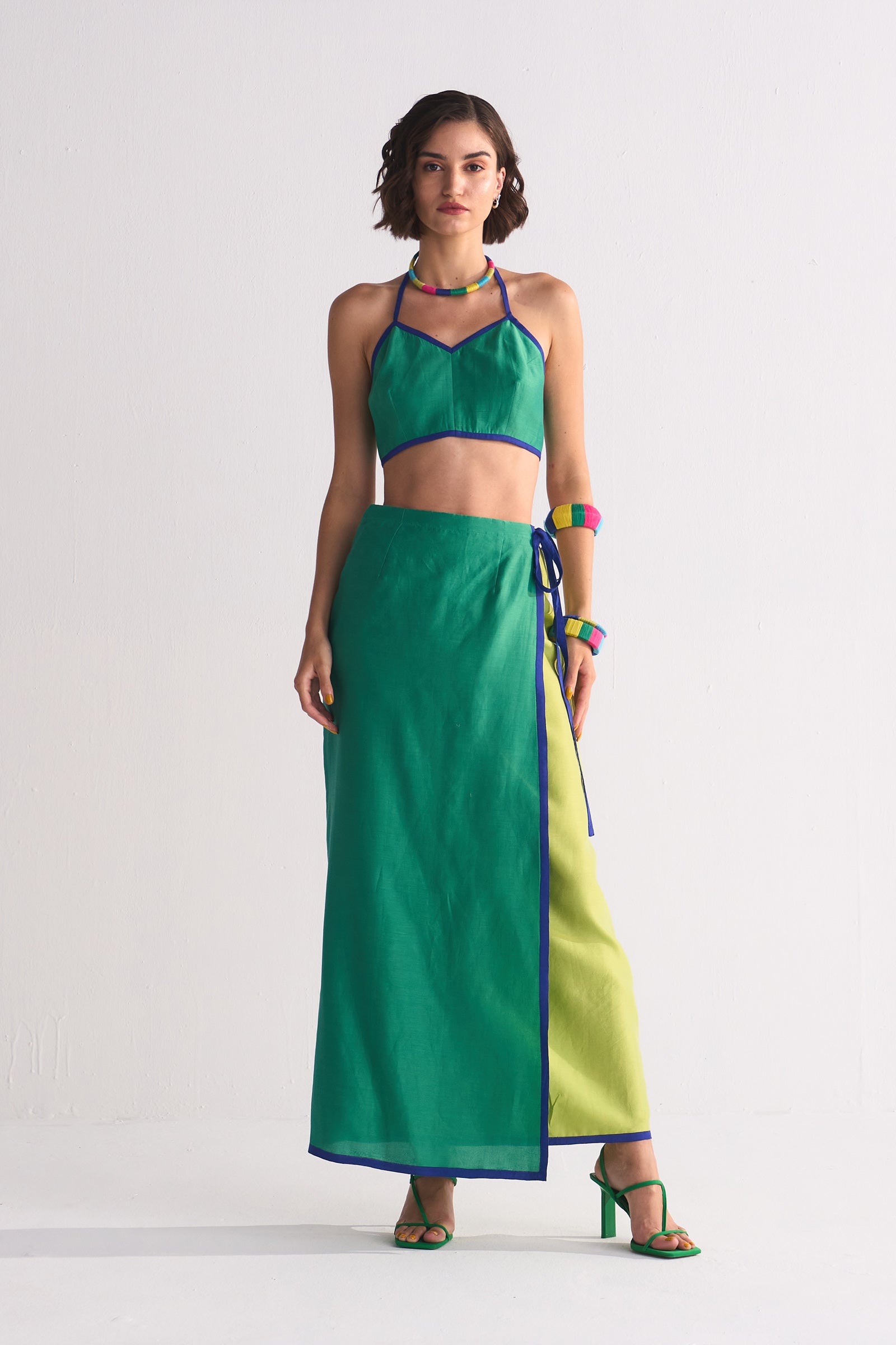 COLOUR BLOCKED WRAP SKIRT