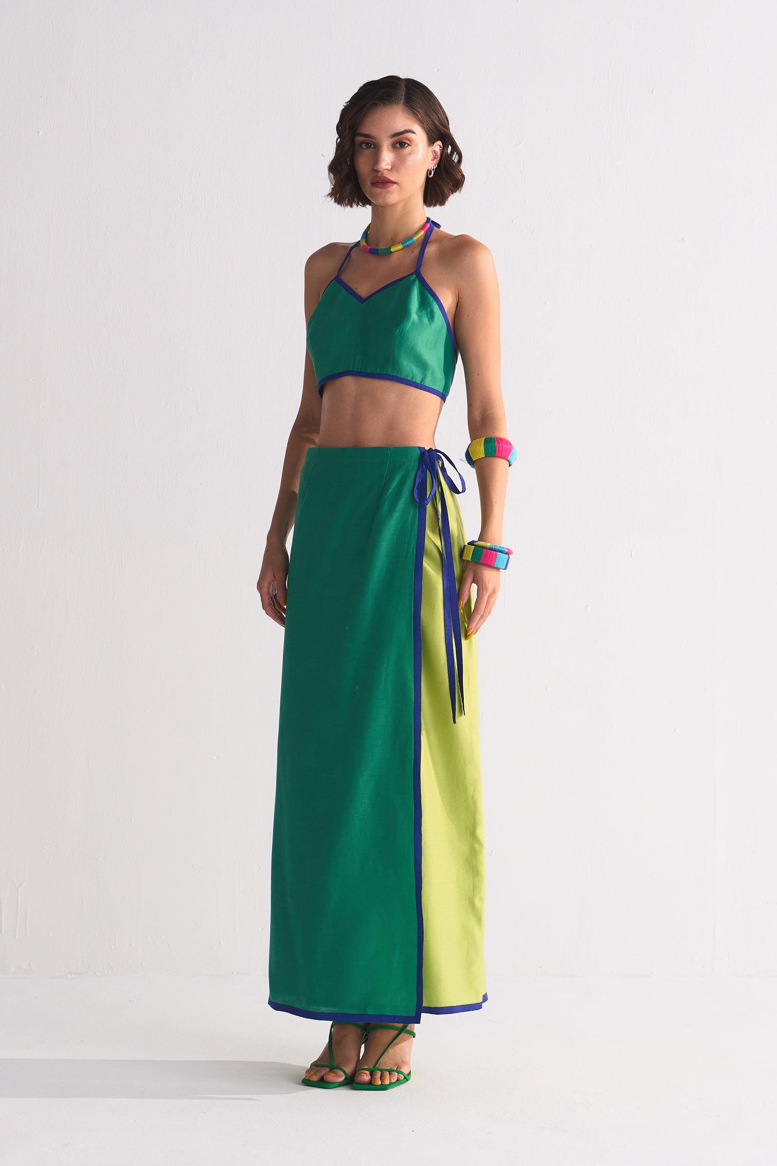 COLOUR BLOCKED WRAP SKIRT
