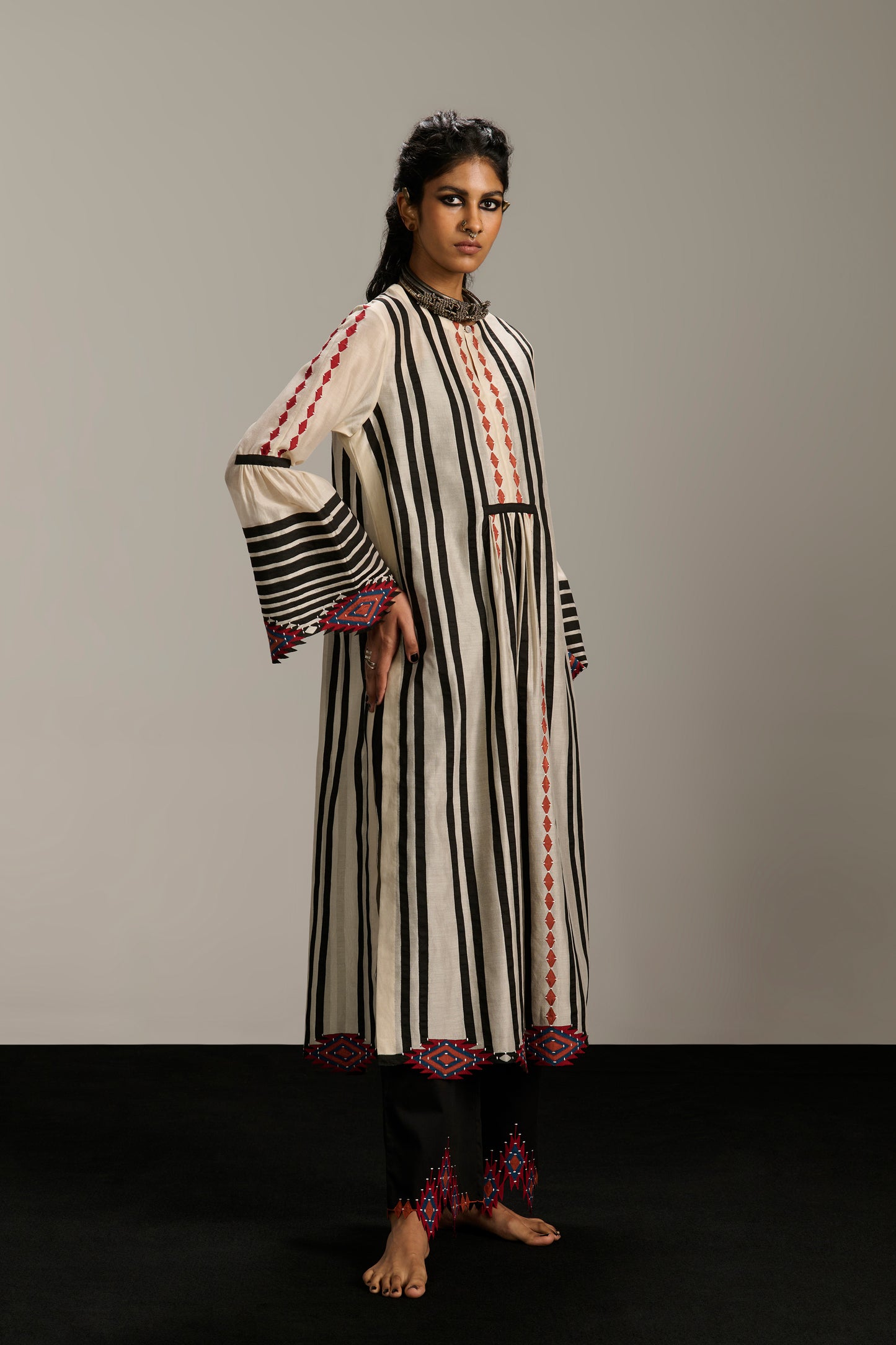 BELL SLEEVE KAMEEZ