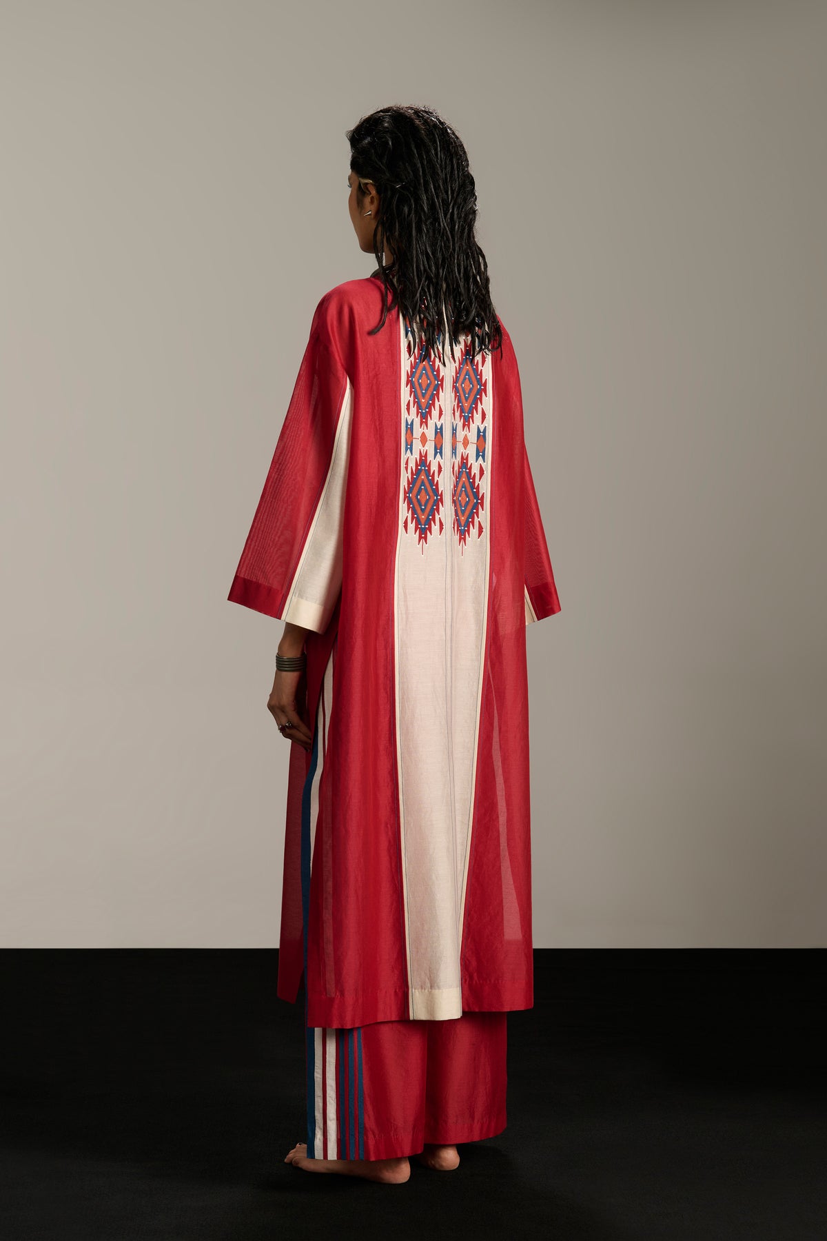 BOX KAMEEZ