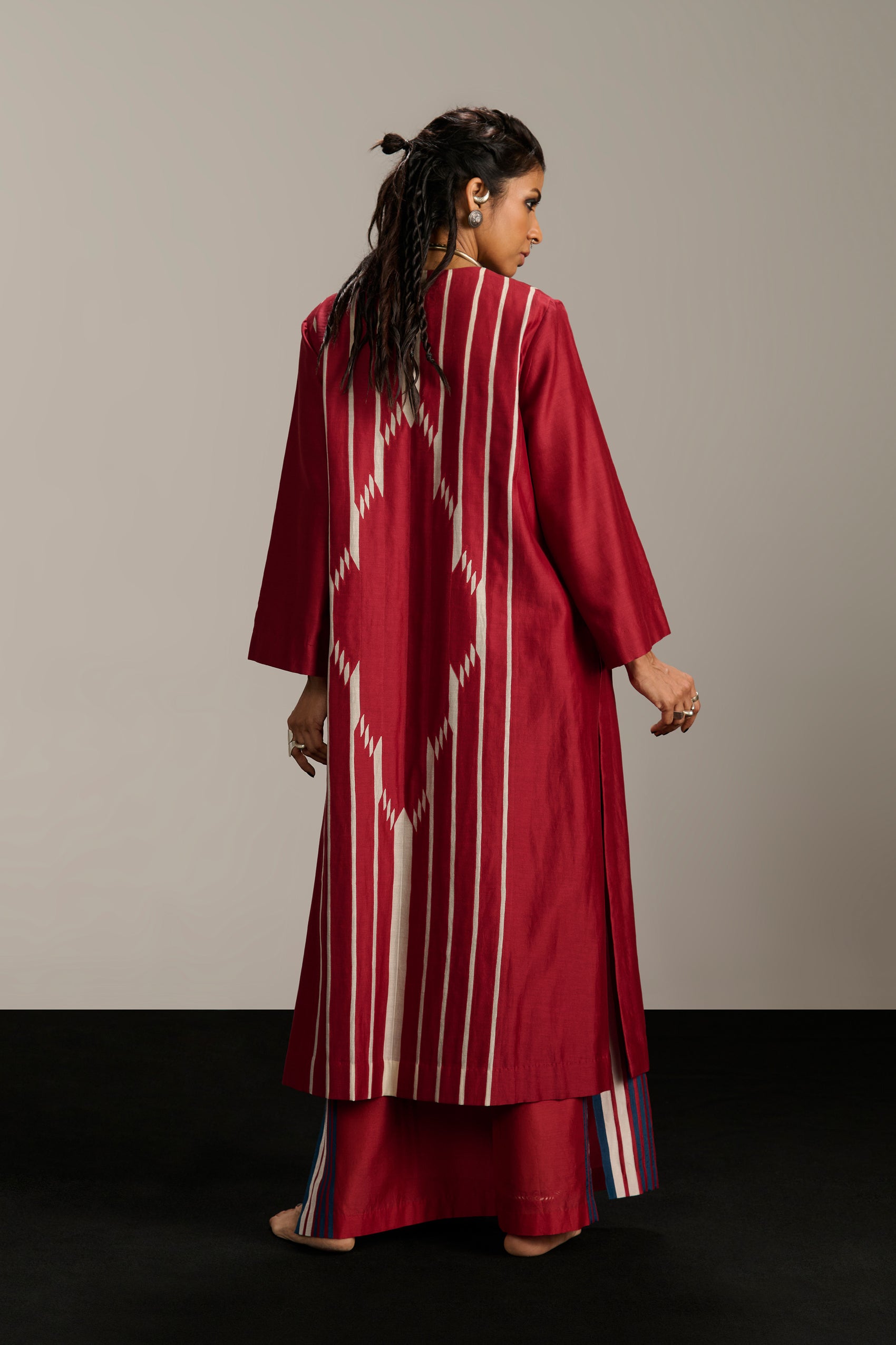 CHOGA KAMEEZ