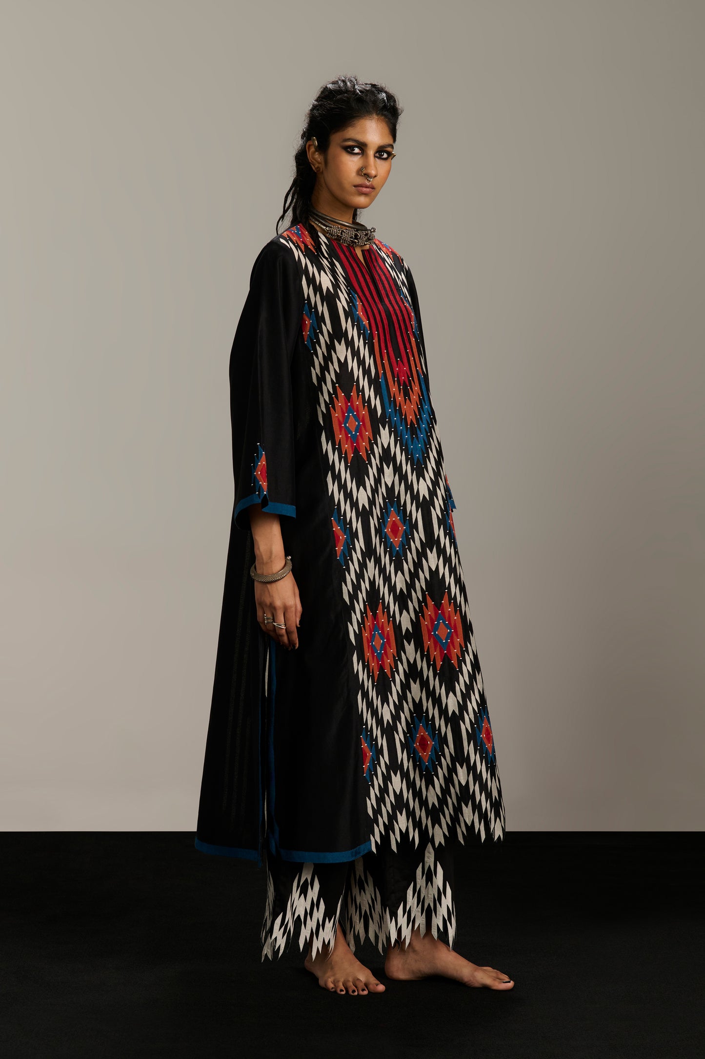 CHOGA KAMEEZ