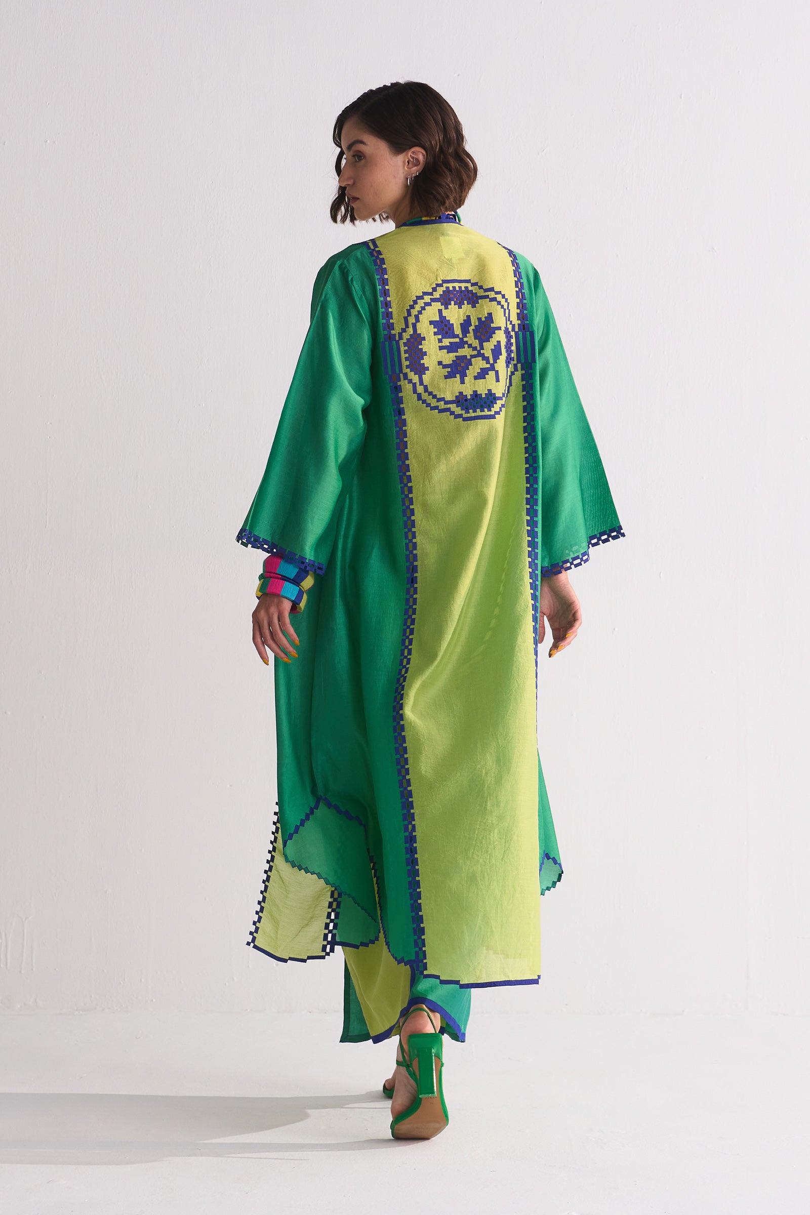 COLOUR BLOCKED APPLIQUE' AND CUTWORK JACKET