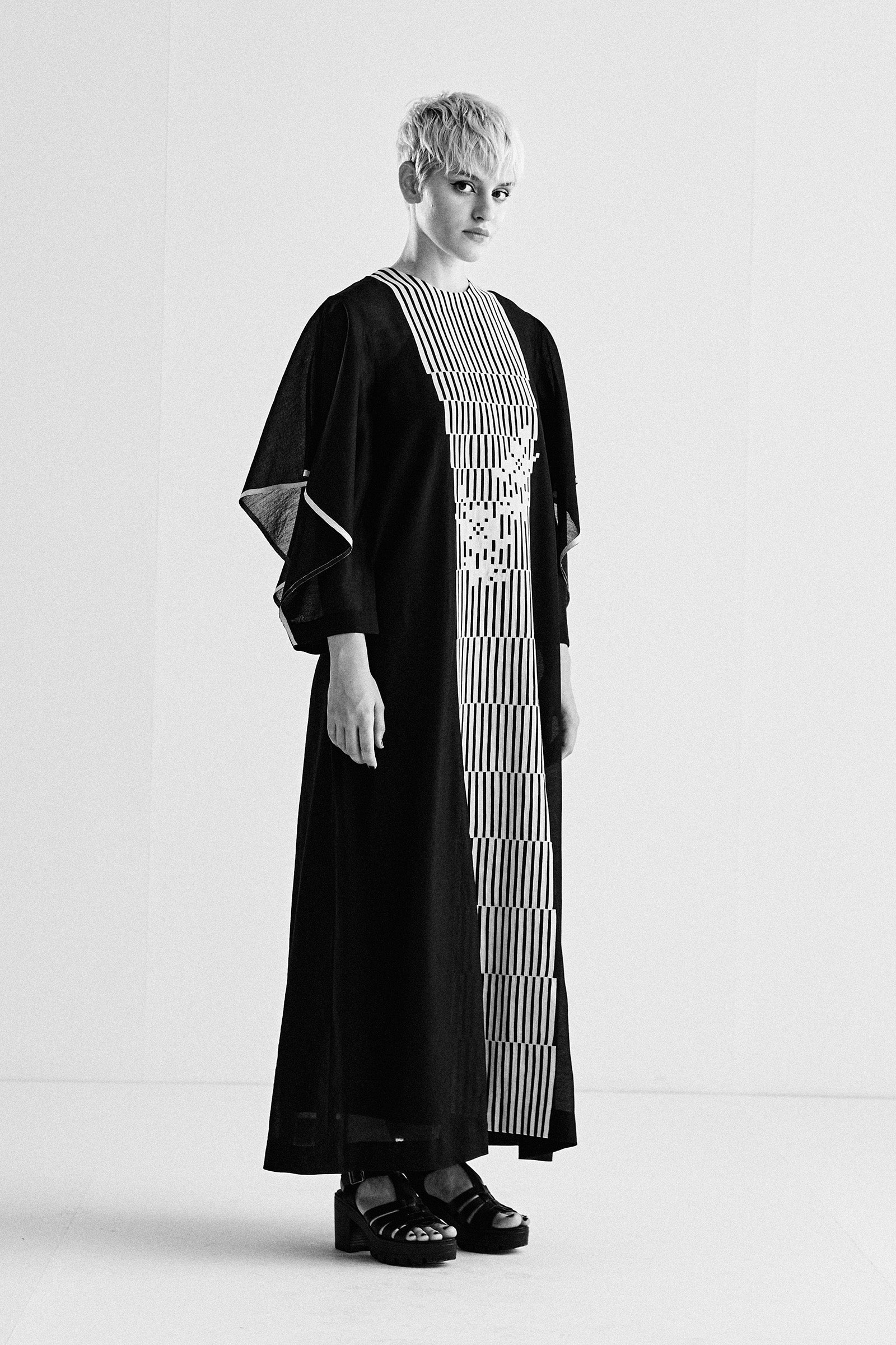 CIRCULAR MAXI DRESS WITH APPLIQUE' AND CUTWORK