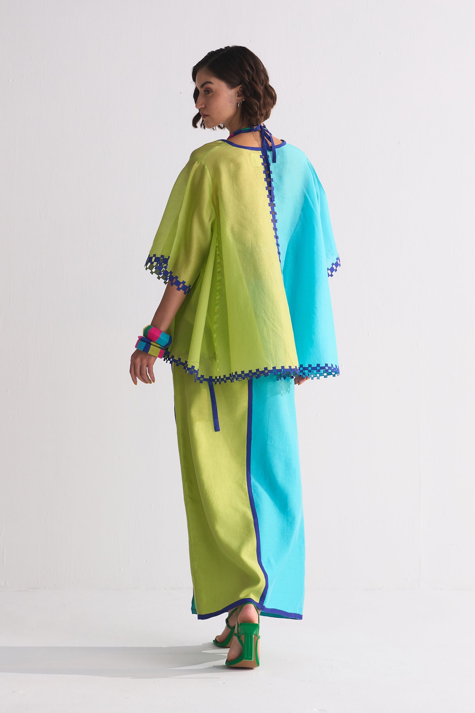 COLOUR BLOCKED APPLIQUE' AND CUTWORK CIRCULAR SHIRT