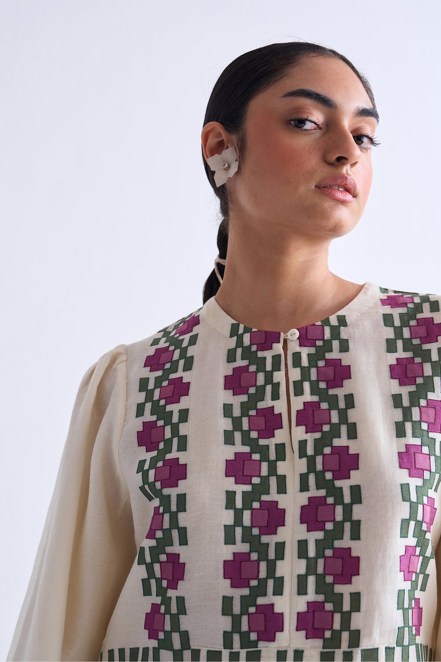 CENTER SLASH DRESS