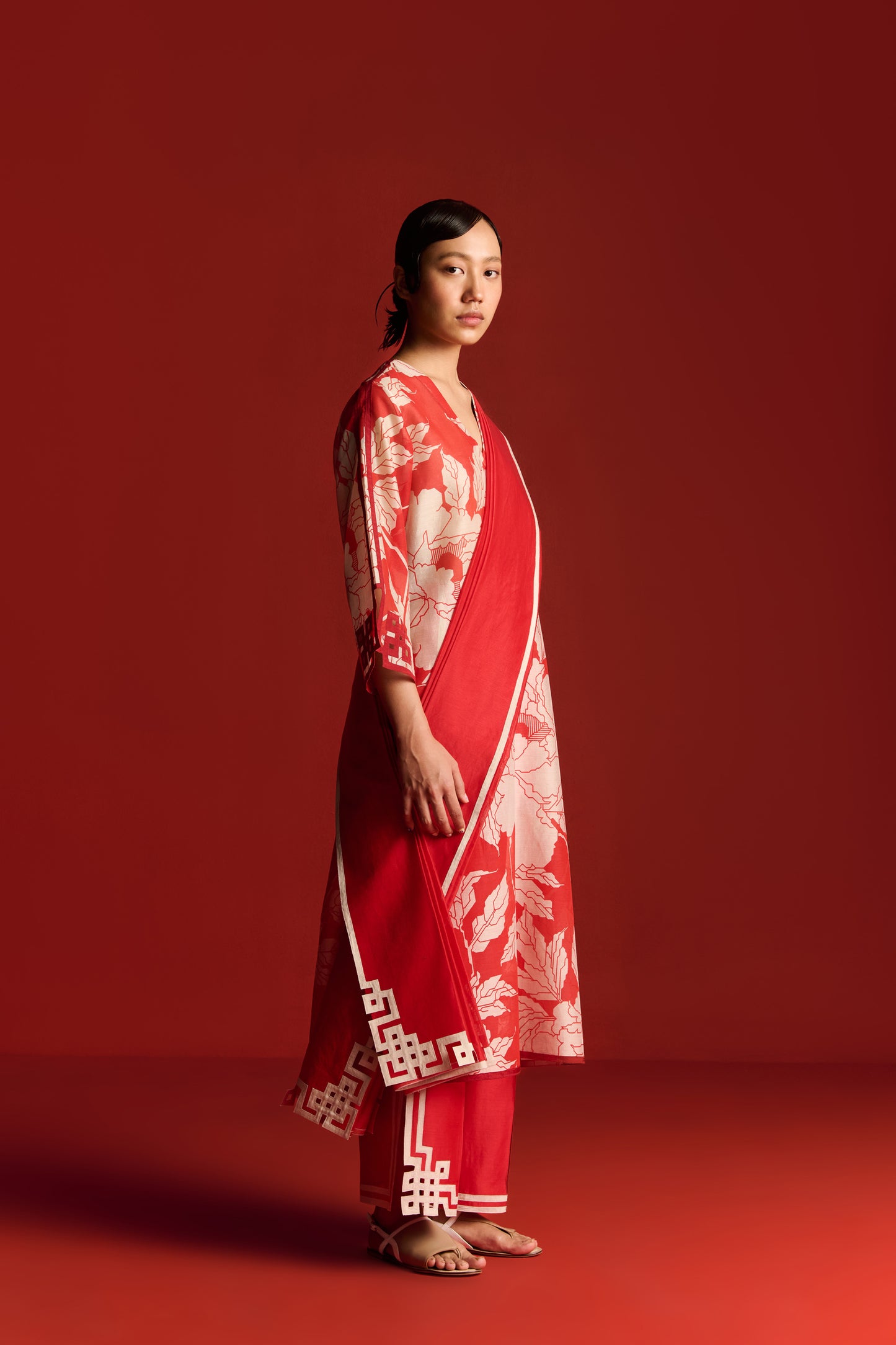 FLORAL PRINT AND CUTWORK MILD A-LINE KAMEEZ