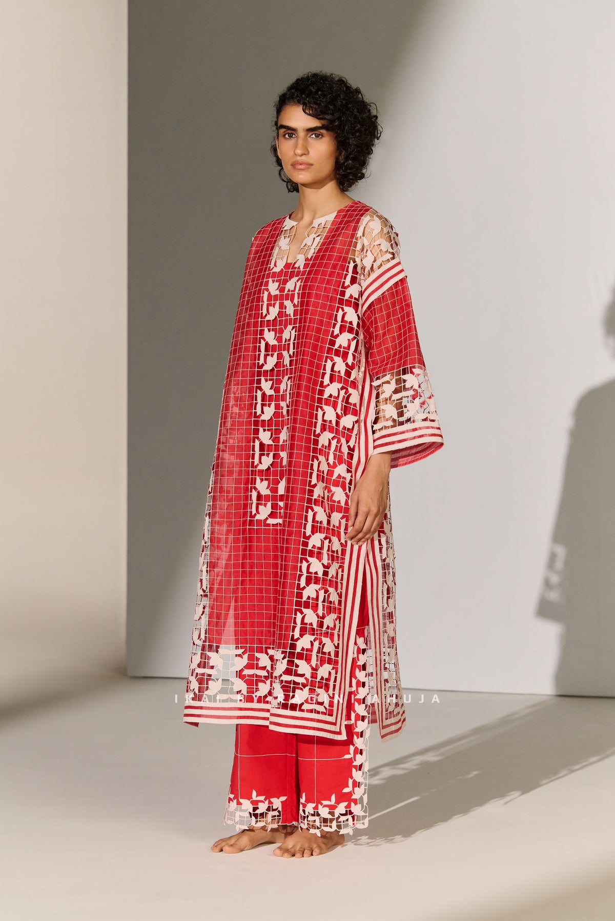 GEOMETRIC FLORAL CUTWORK DROP SHOULDER KAMEEZ