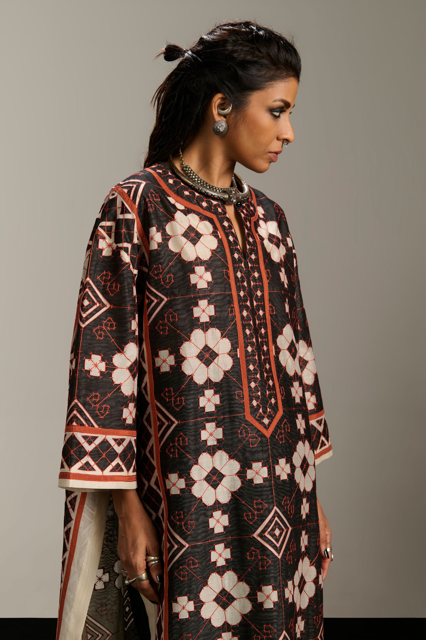 DROP SHOULDER KAMEEZ