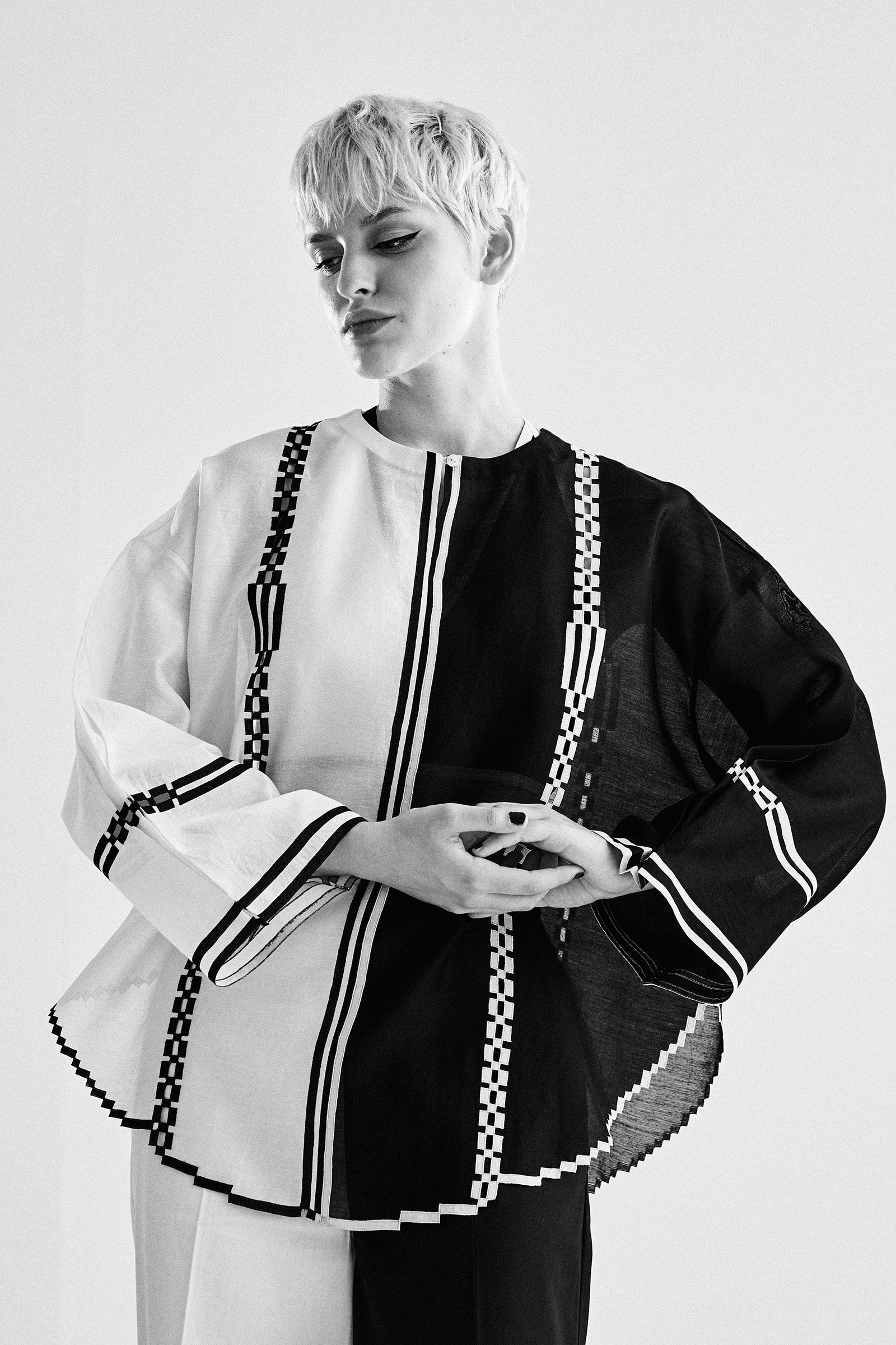 ROUND HEM COLOUR BLOCKED APPLIQUE' AND CUTWORK SHIRT