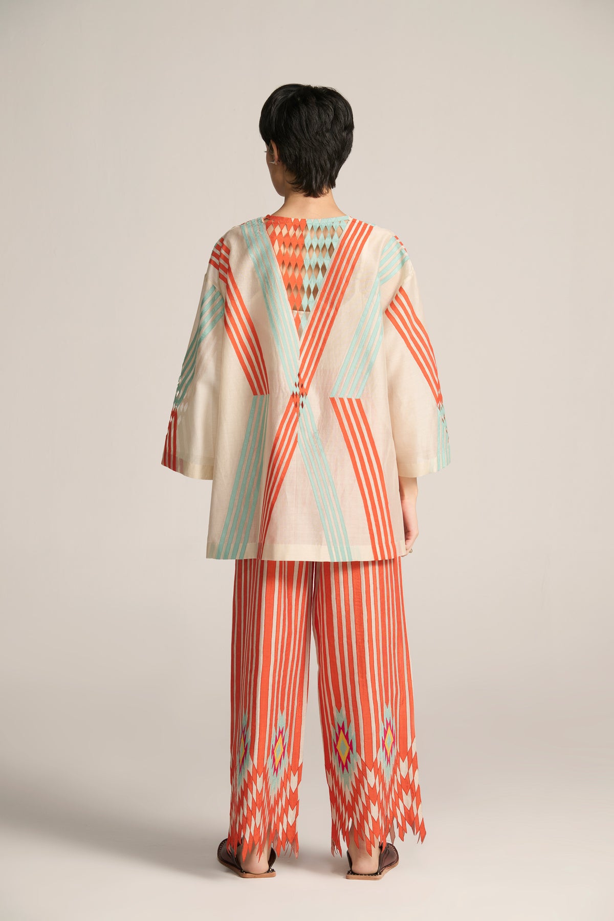 DROP SHOULDER SHIRT