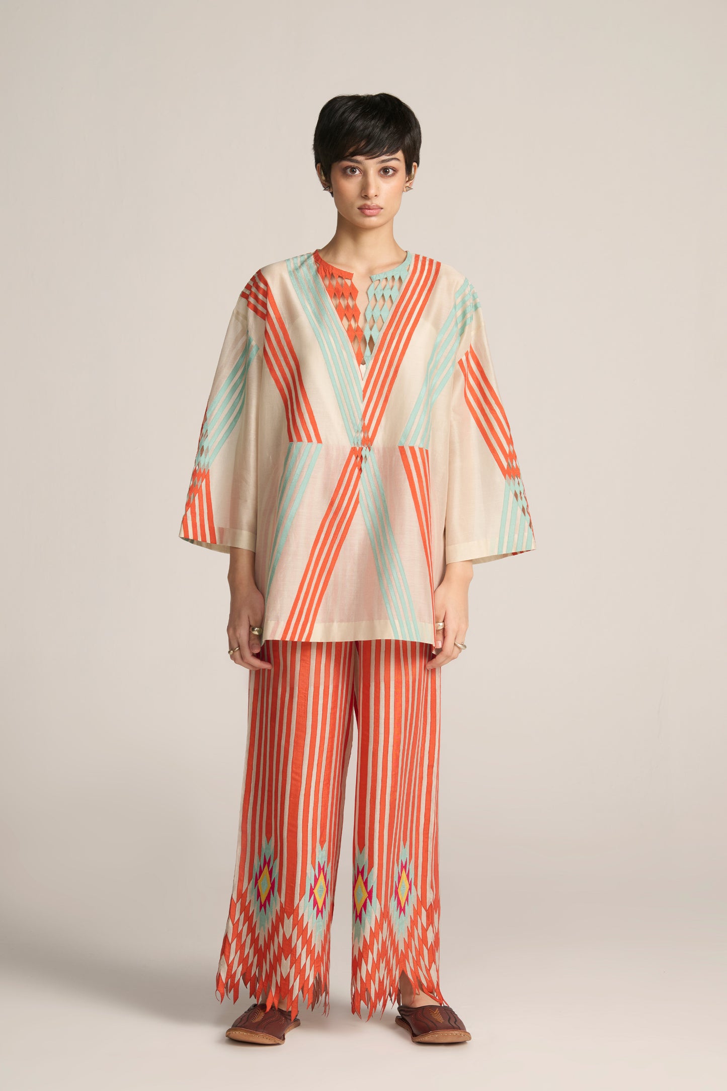 DROP SHOULDER SHIRT