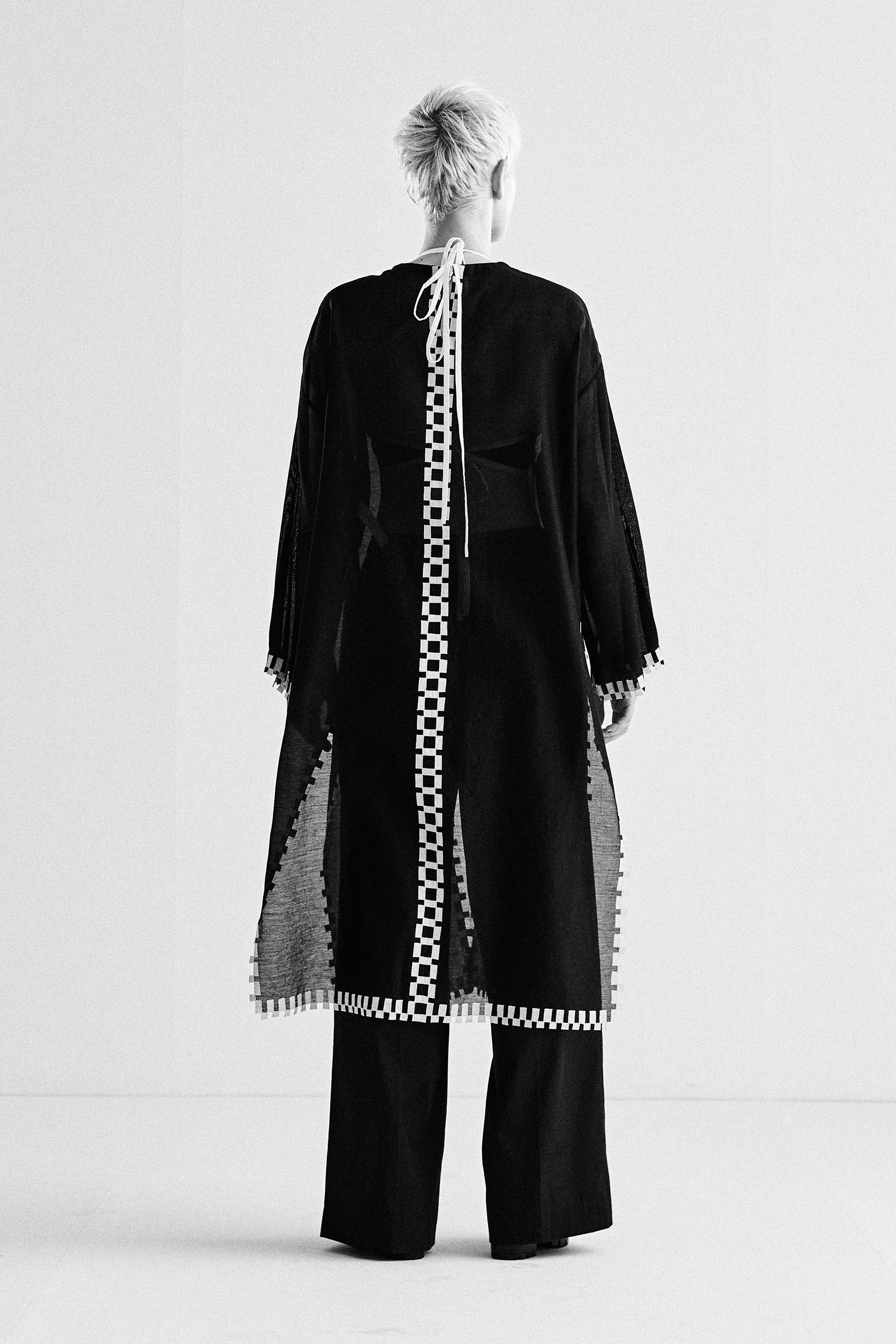 DROP SHOULDER TUNIC WITH APPLIQUE' AND CUTWORK