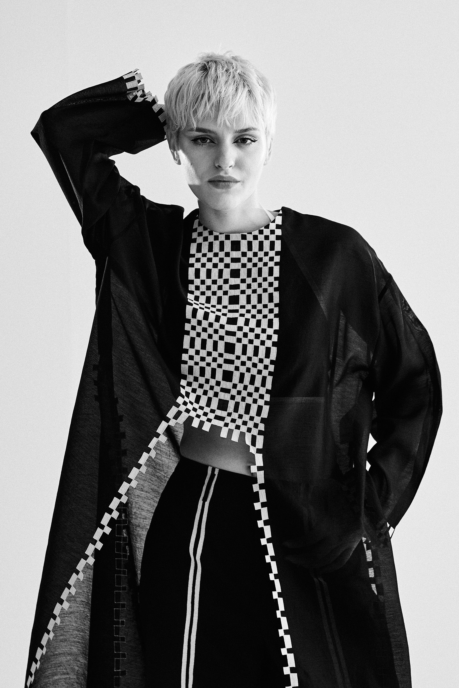 DROP SHOULDER TUNIC WITH APPLIQUE' AND CUTWORK