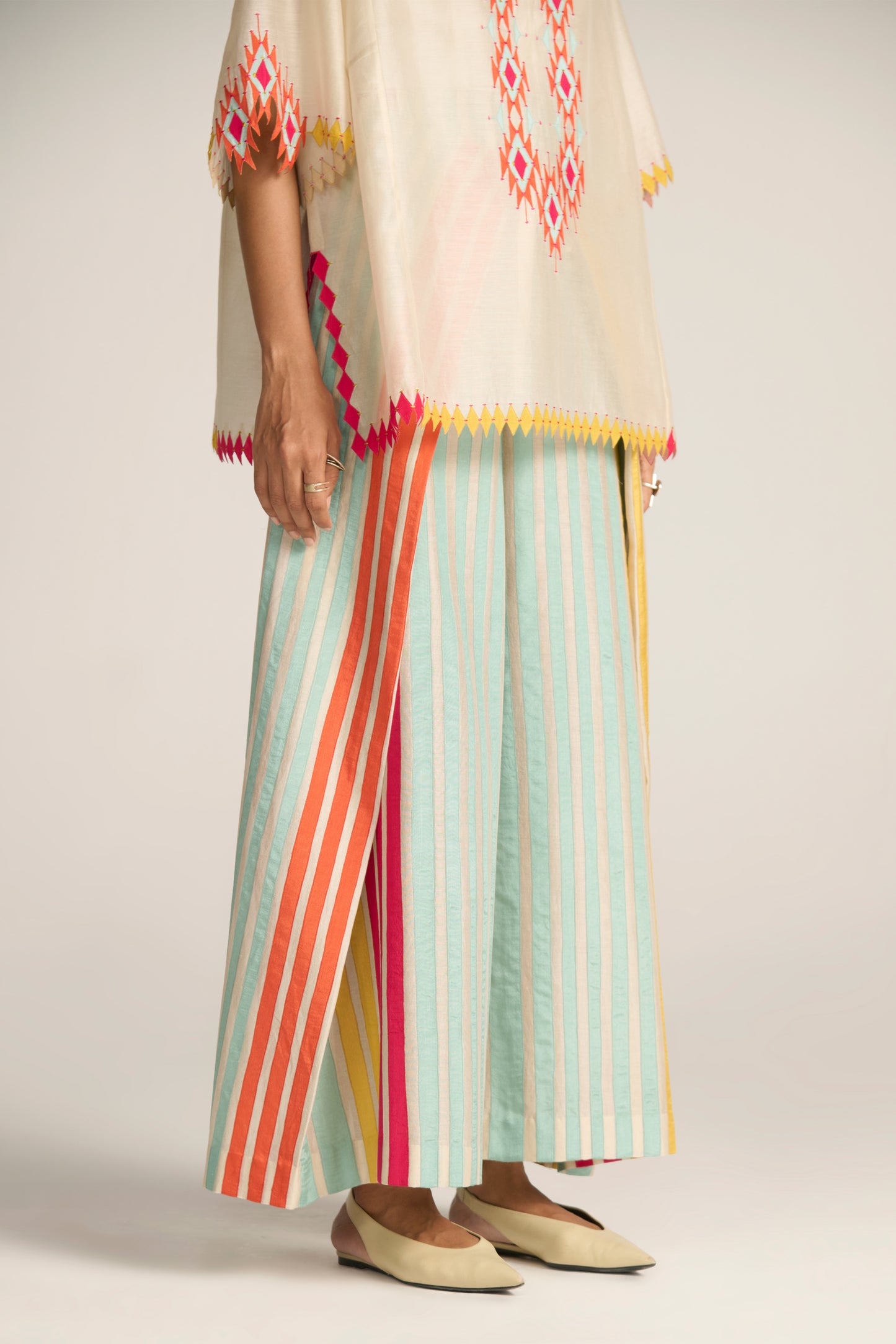FRONT TIE PANTS