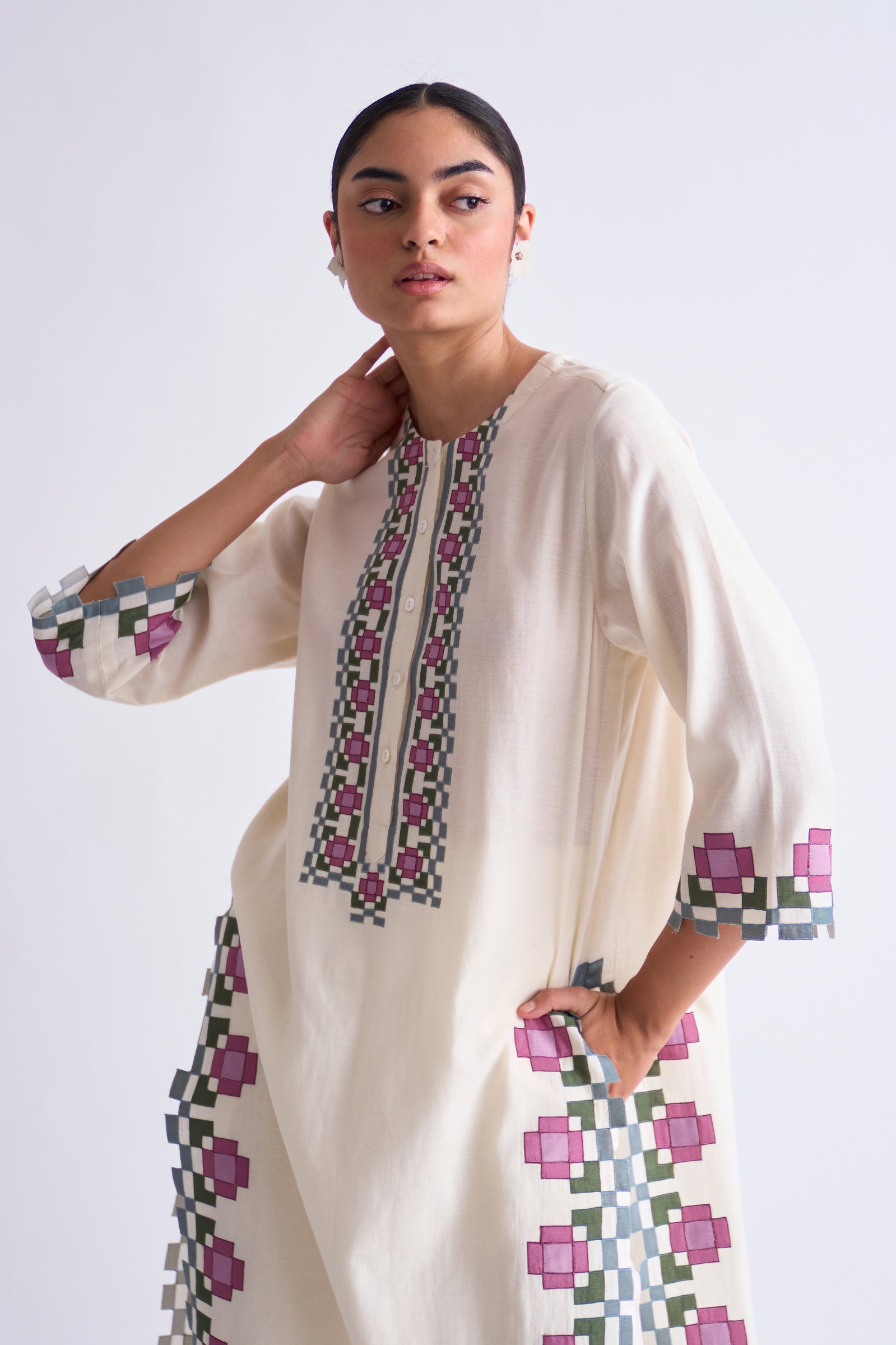 BACK GATHER KAMEEZ