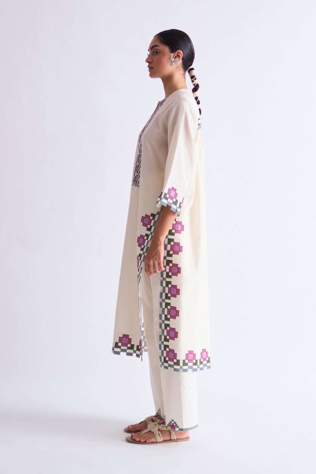 BACK GATHER KAMEEZ