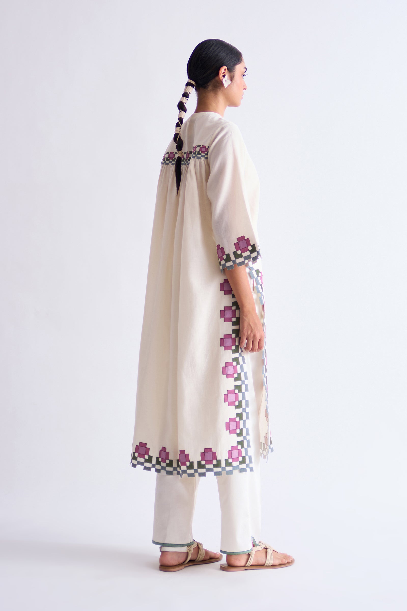 BACK GATHER KAMEEZ