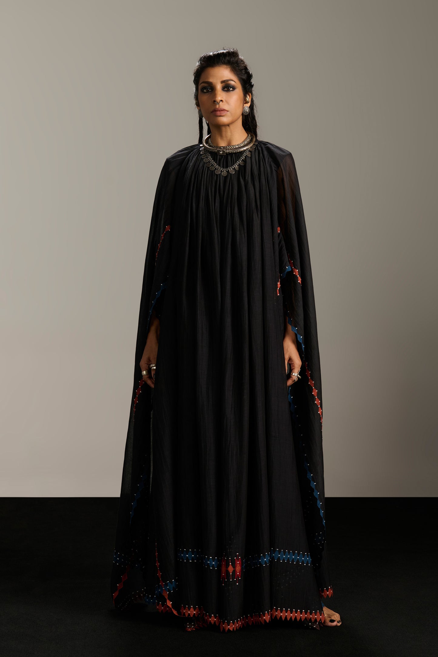GATHER NECK KAFTAN