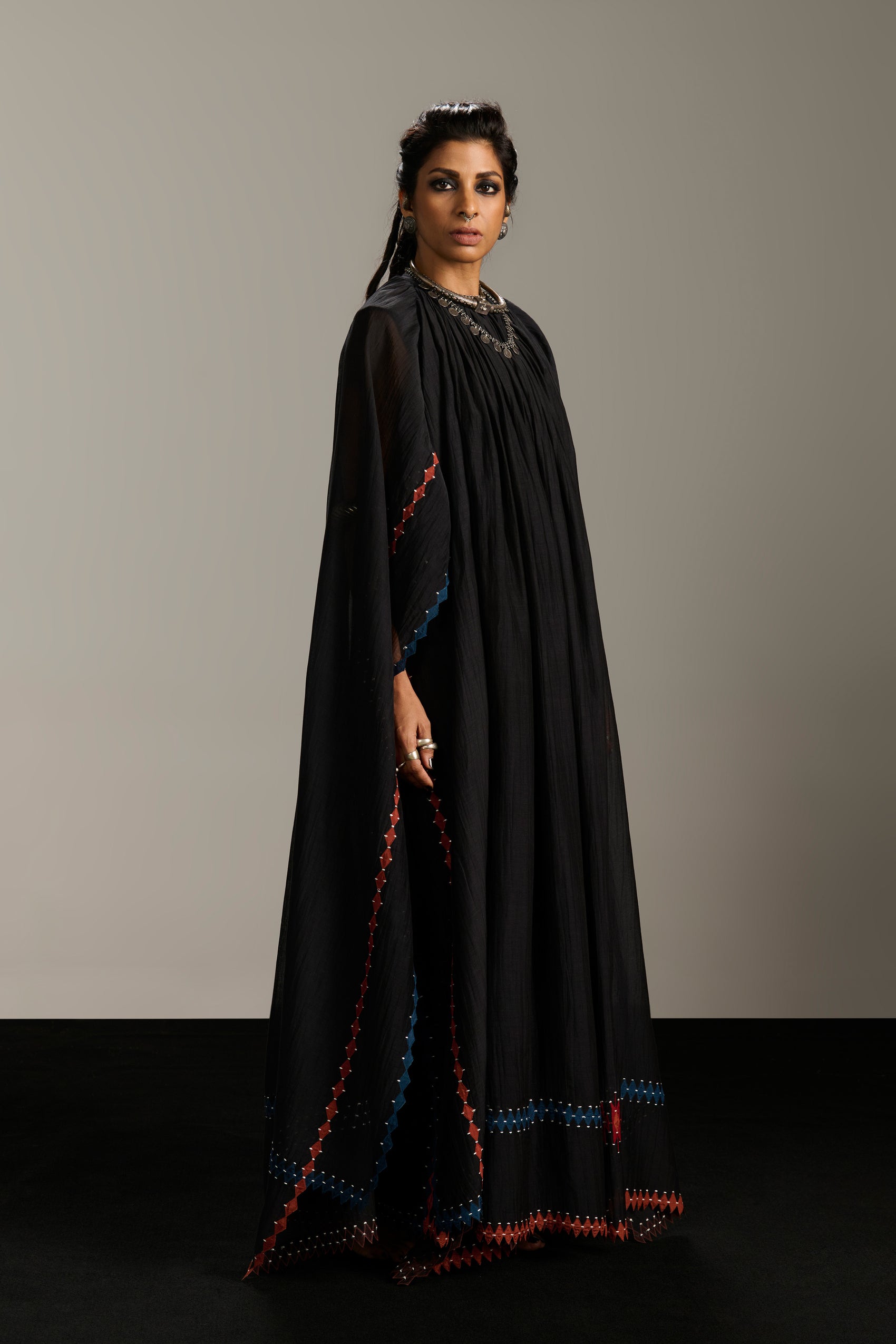 GATHER NECK KAFTAN