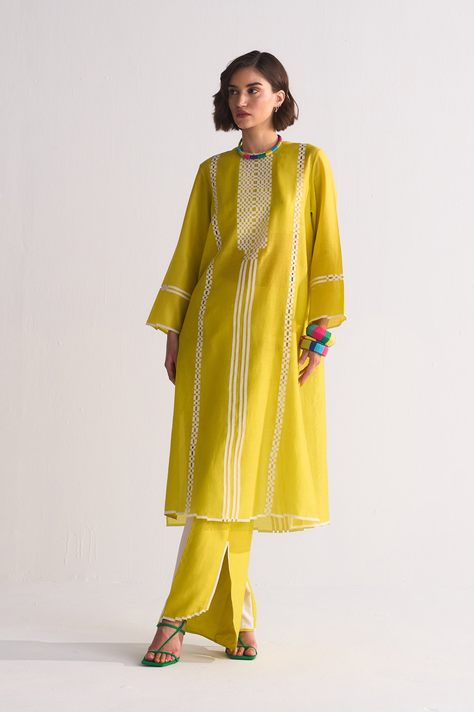 GEOMETRIC APPLIQUE' MILD A-LINE KAMEEZ