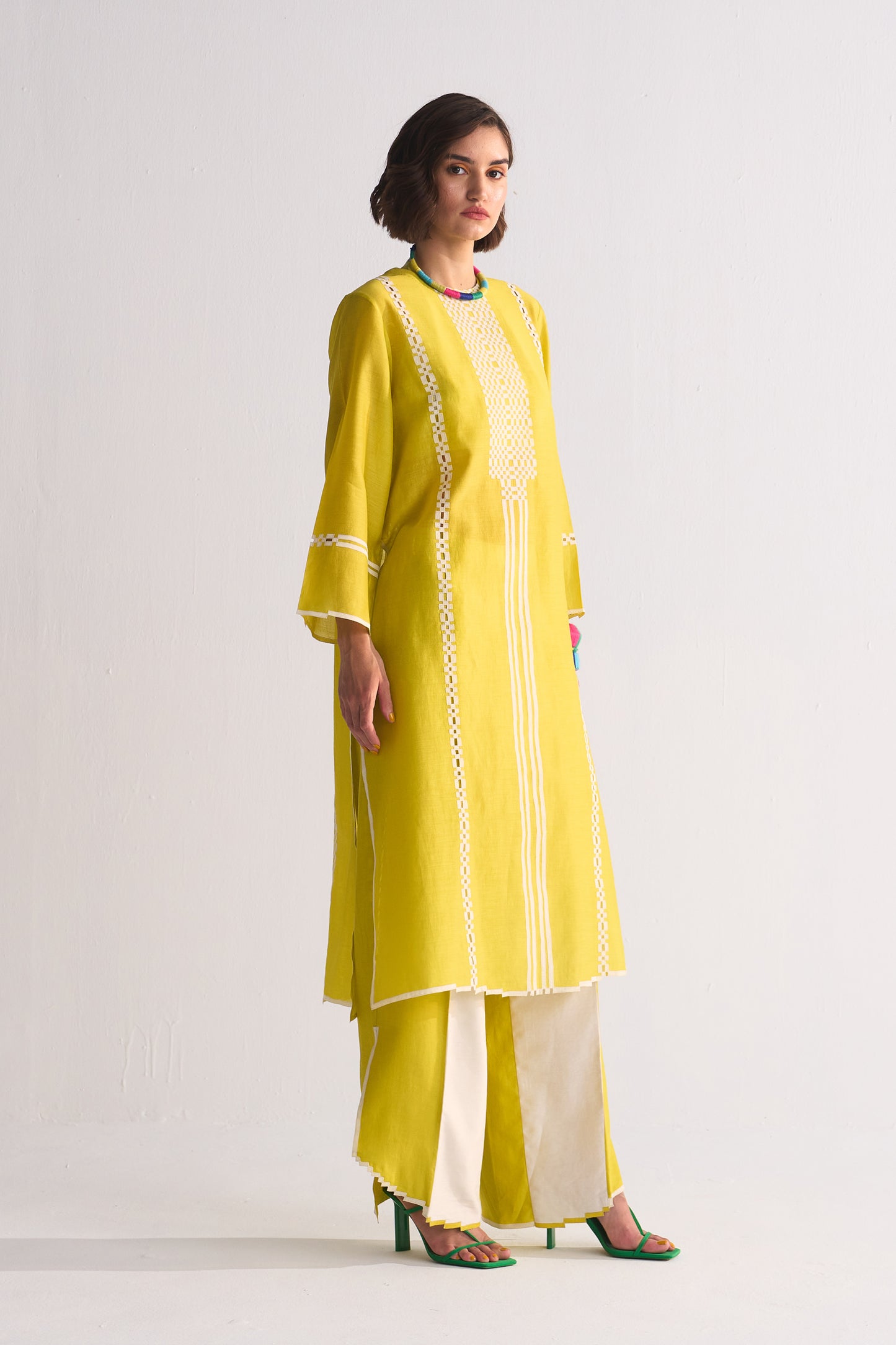 GEOMETRIC APPLIQUE' MILD A-LINE KAMEEZ