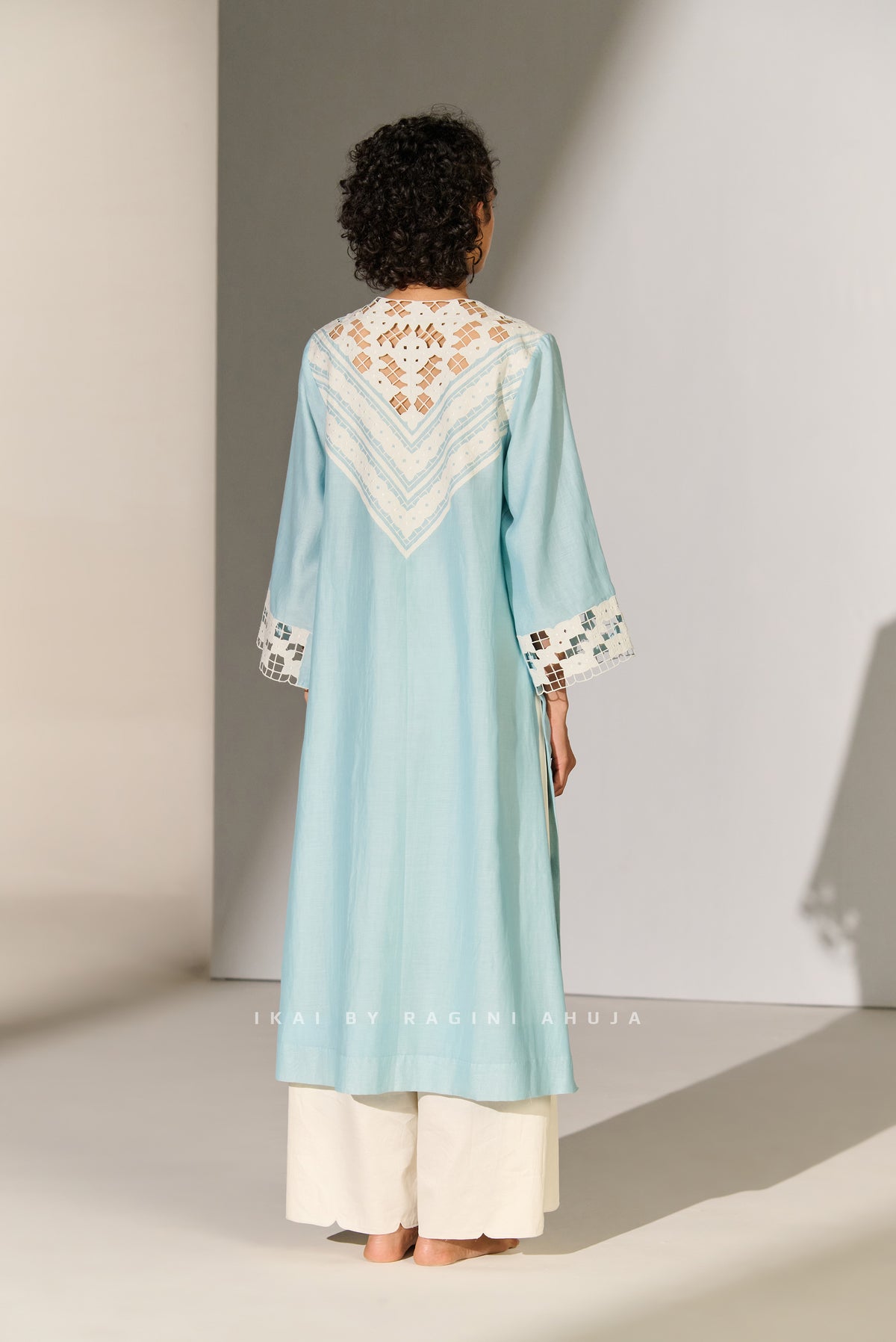 GEOMETRIC FLORAL NECK CUTWORK KAMEEZ SKY