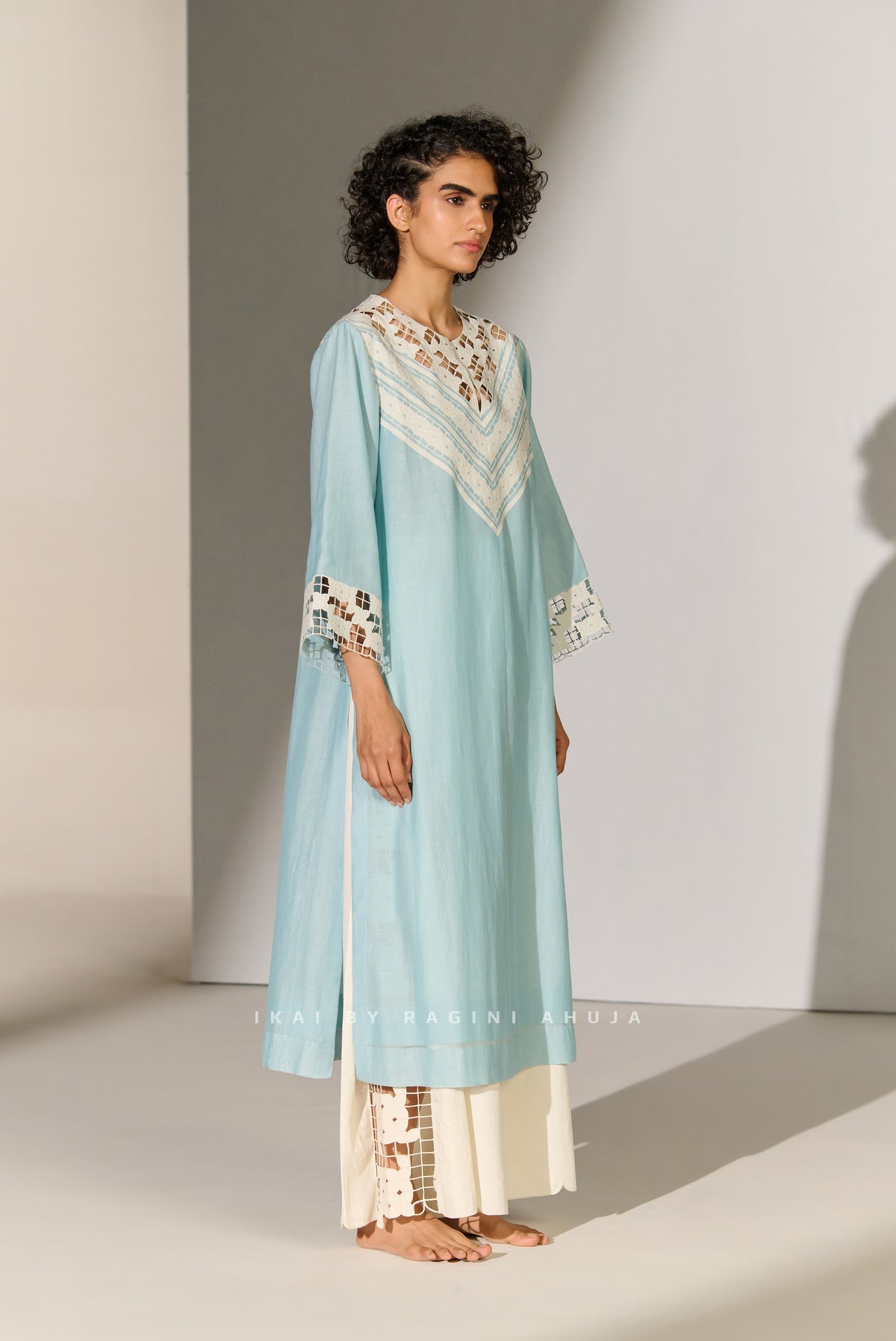 GEOMETRIC FLORAL NECK CUTWORK KAMEEZ SKY