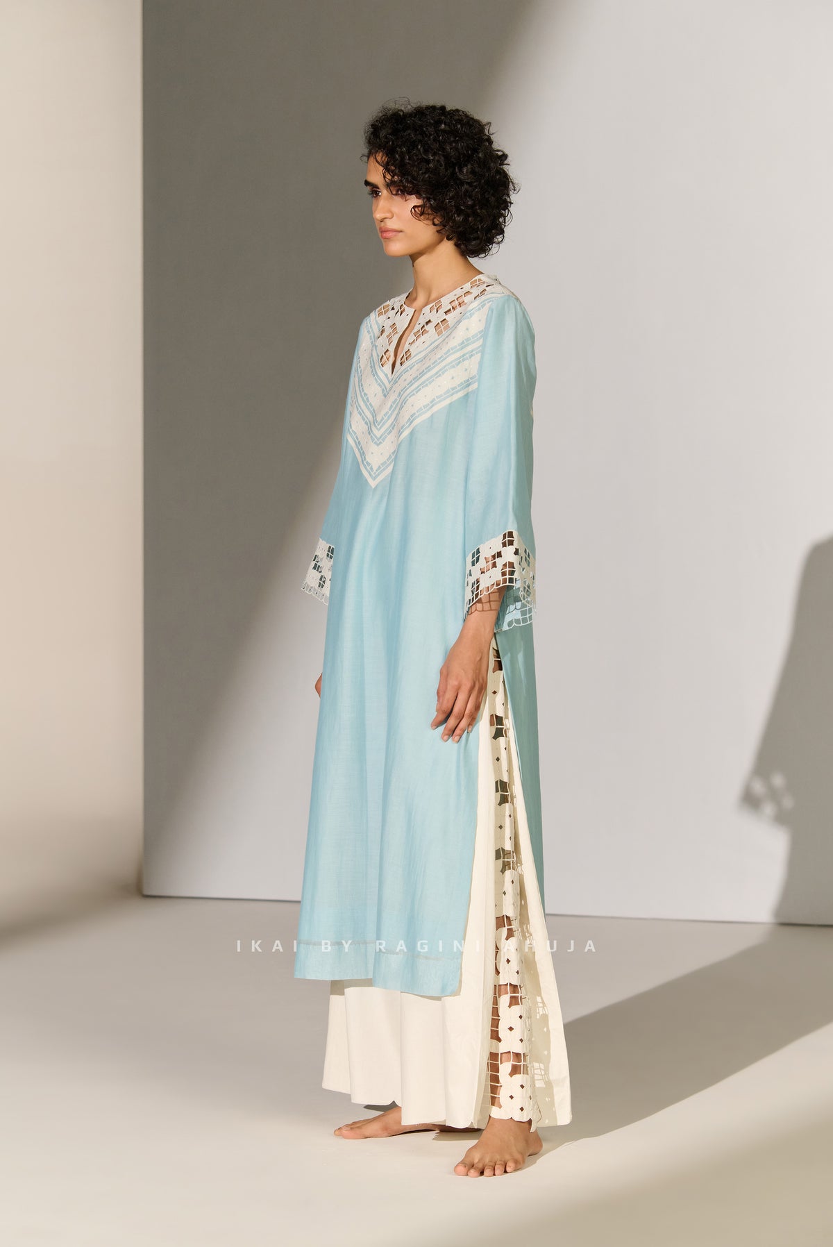 GEOMETRIC FLORAL NECK CUTWORK KAMEEZ SKY
