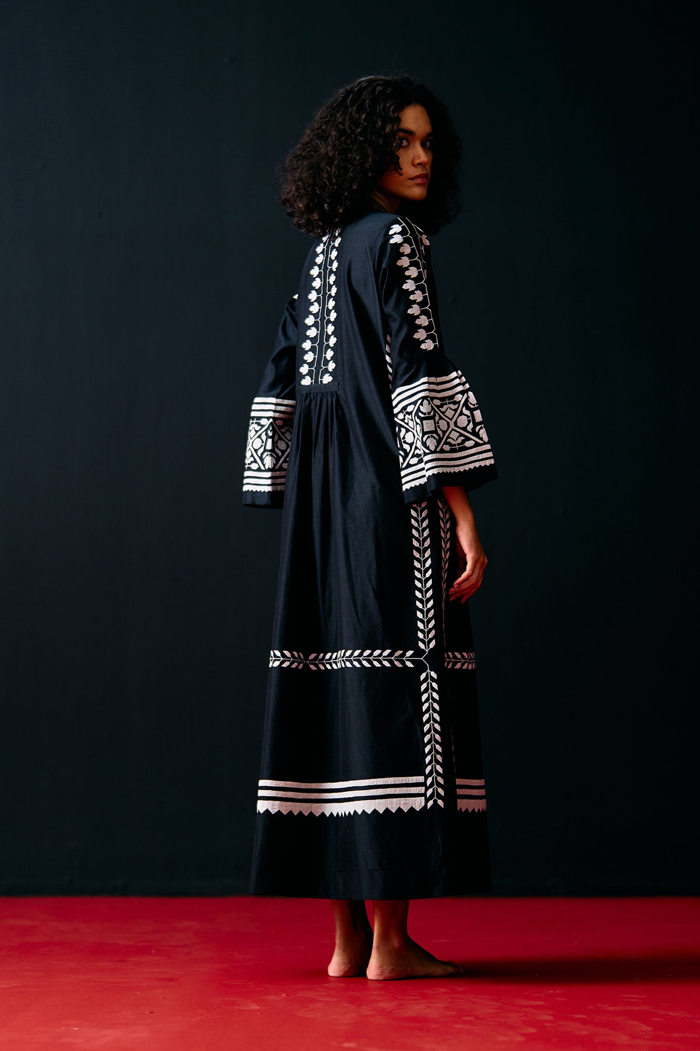 BLACK BELL SLEEVE APPLIQUE' DRESS