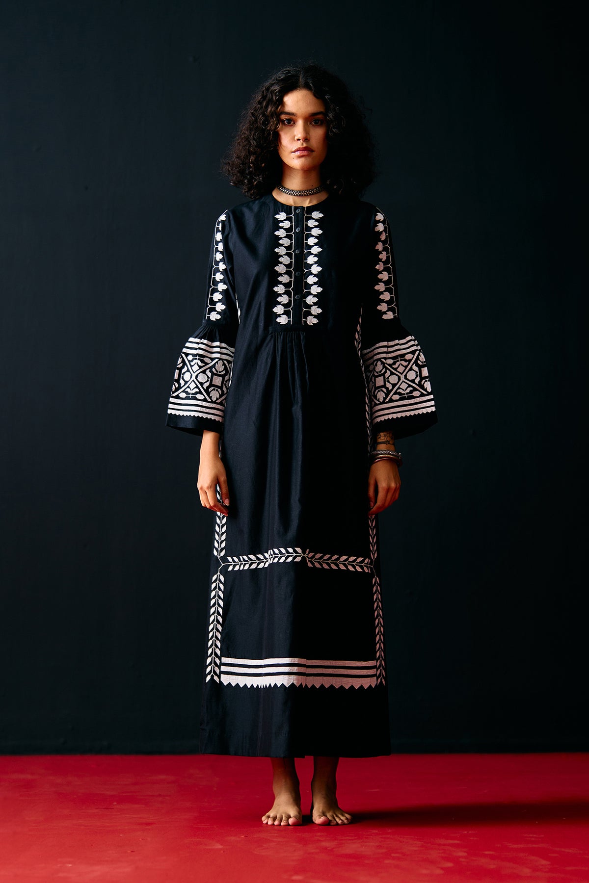 BLACK BELL SLEEVE APPLIQUE' DRESS