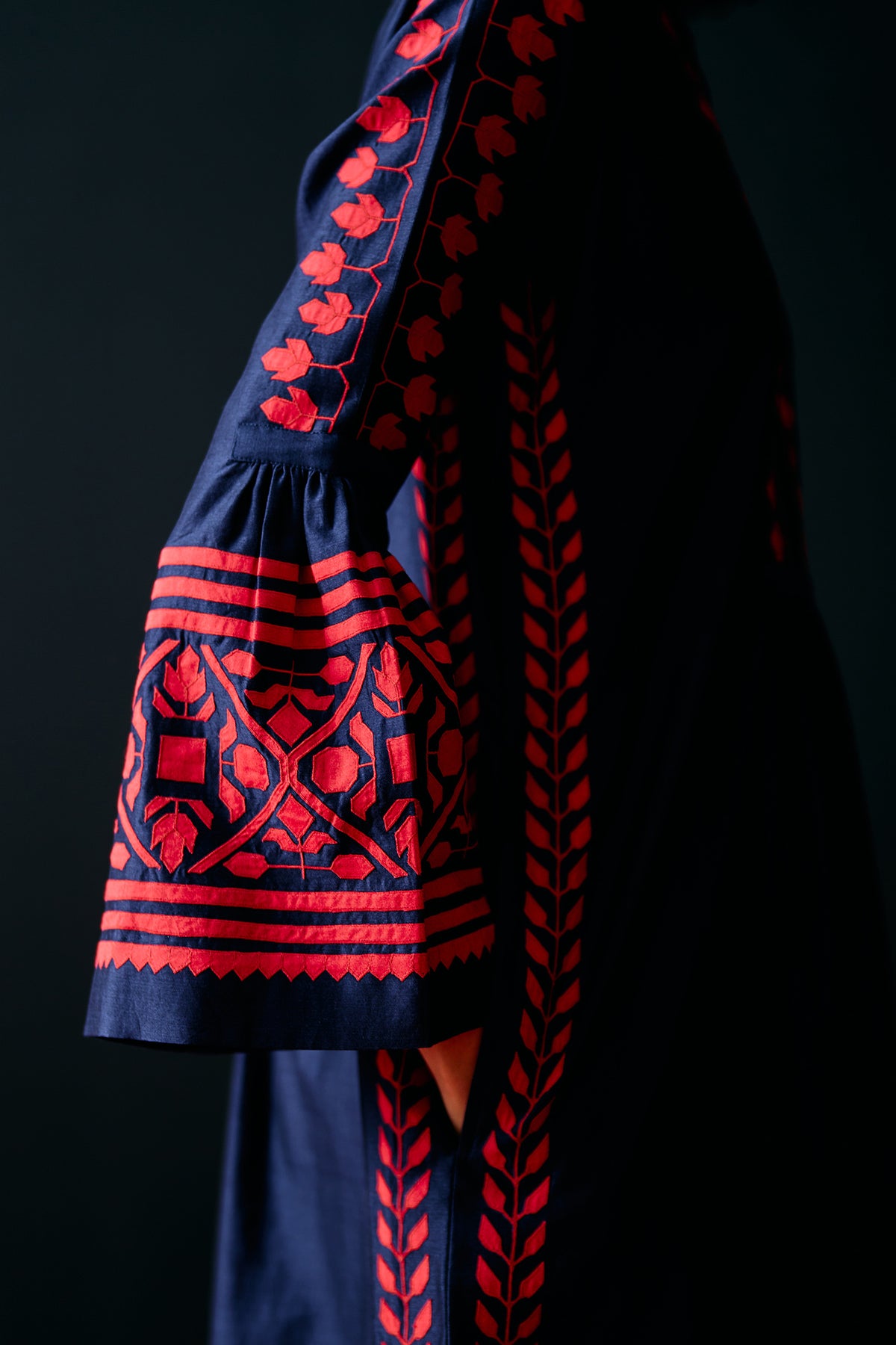 NAVY BELL SLEEVE APPLIQUE' DRESS