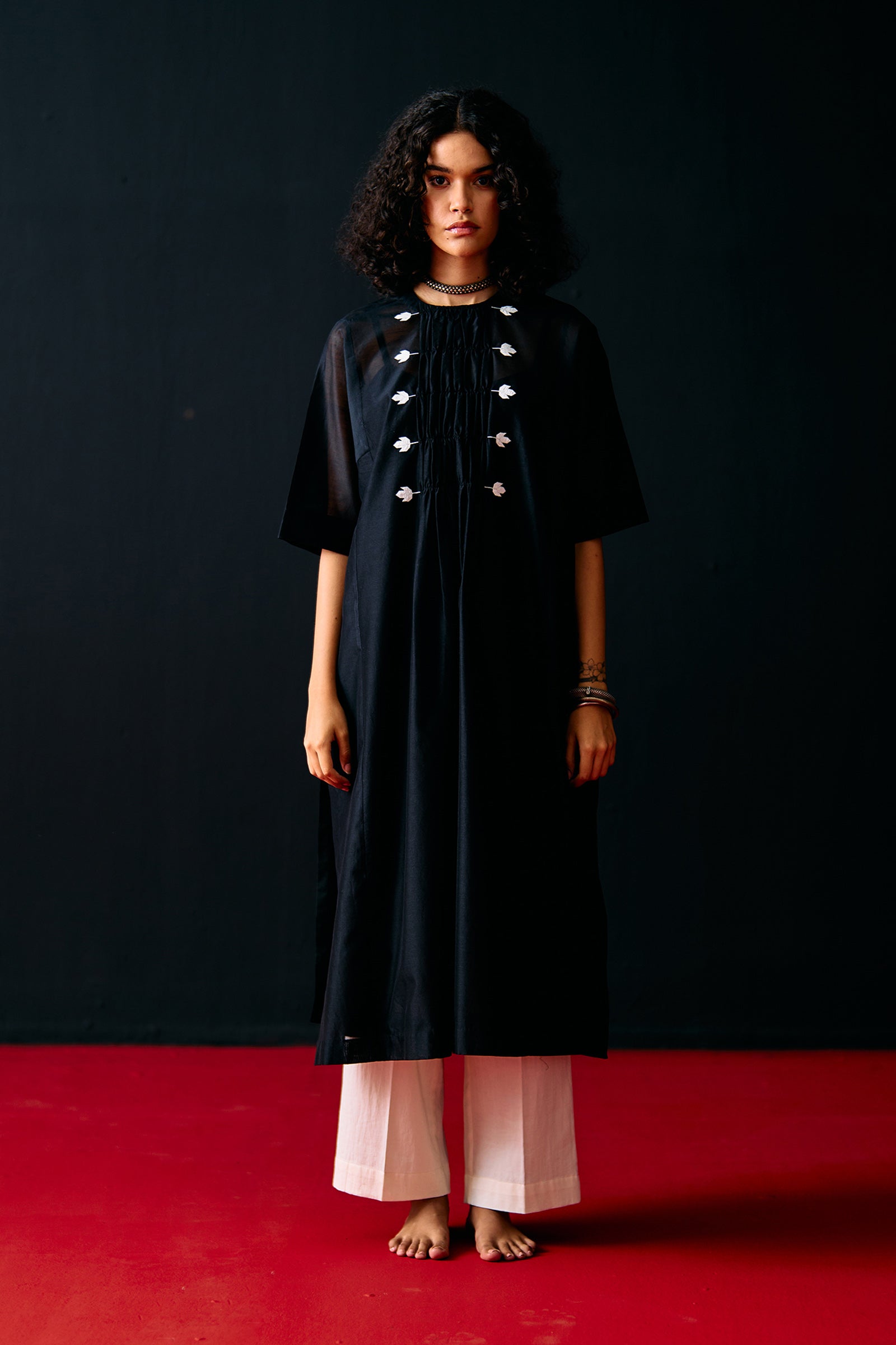BLACK CENTRE GATHER KAFTAN KAMEEZ