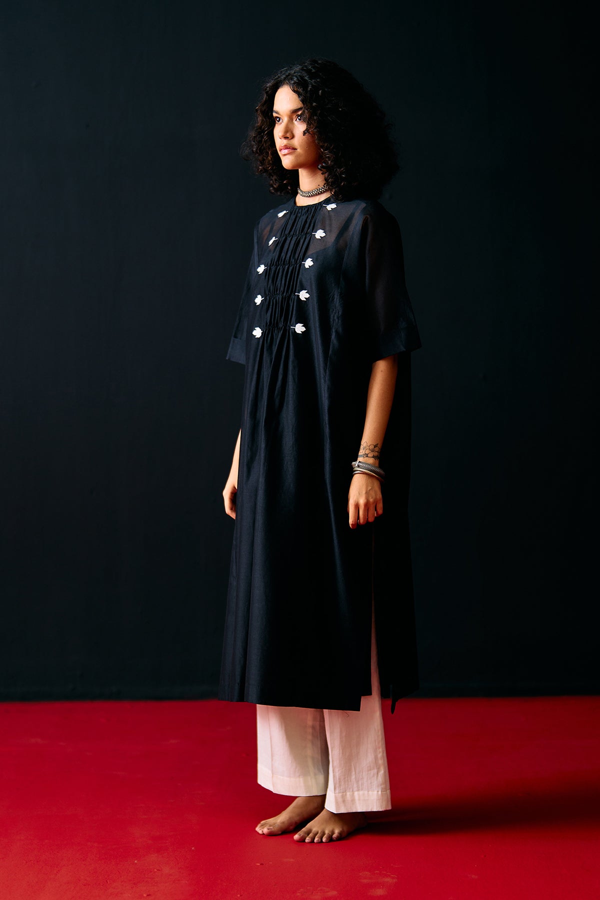 BLACK CENTRE GATHER KAFTAN KAMEEZ