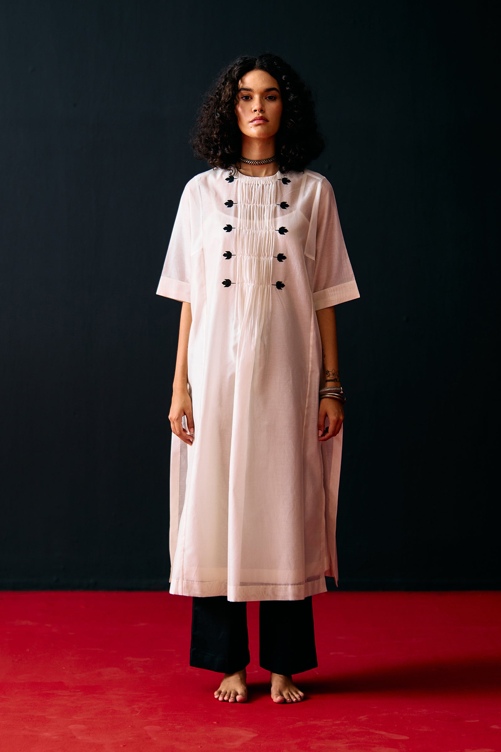 IVORY CENTRE GATHER KAFTAN KAMEEZ
