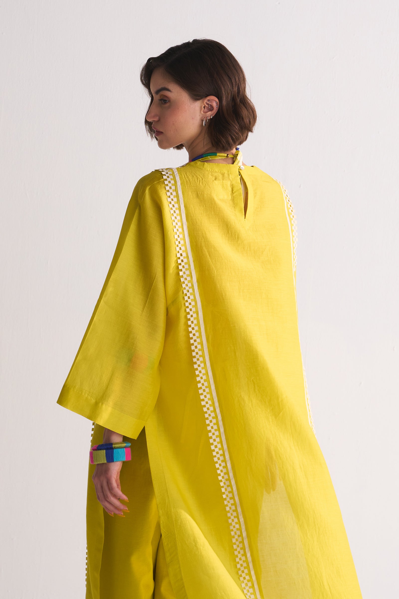 PANELLED APPLIQUE' AND CUTWORK KAMEEZ