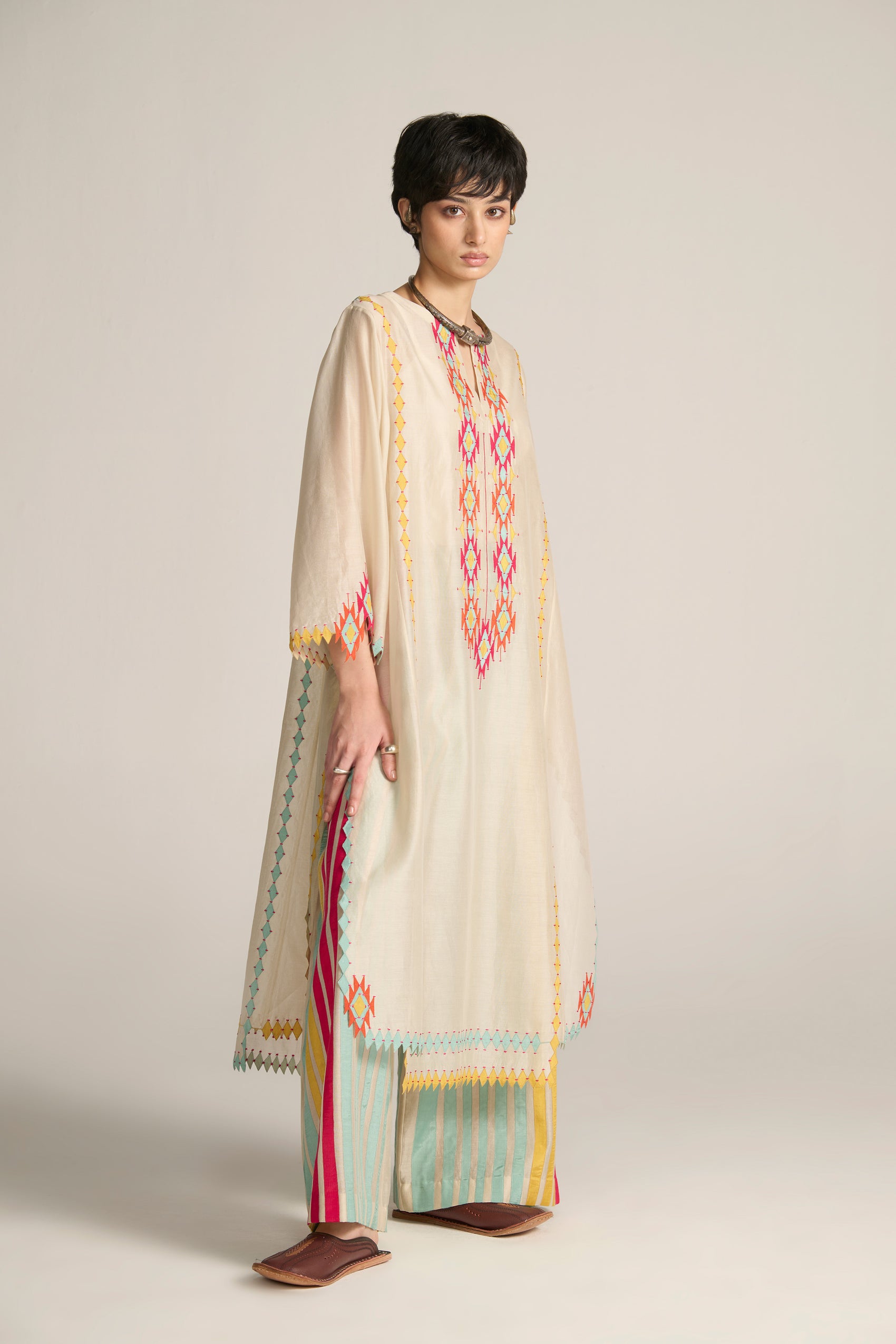 PANELLED KAFTAN KAMEEZ