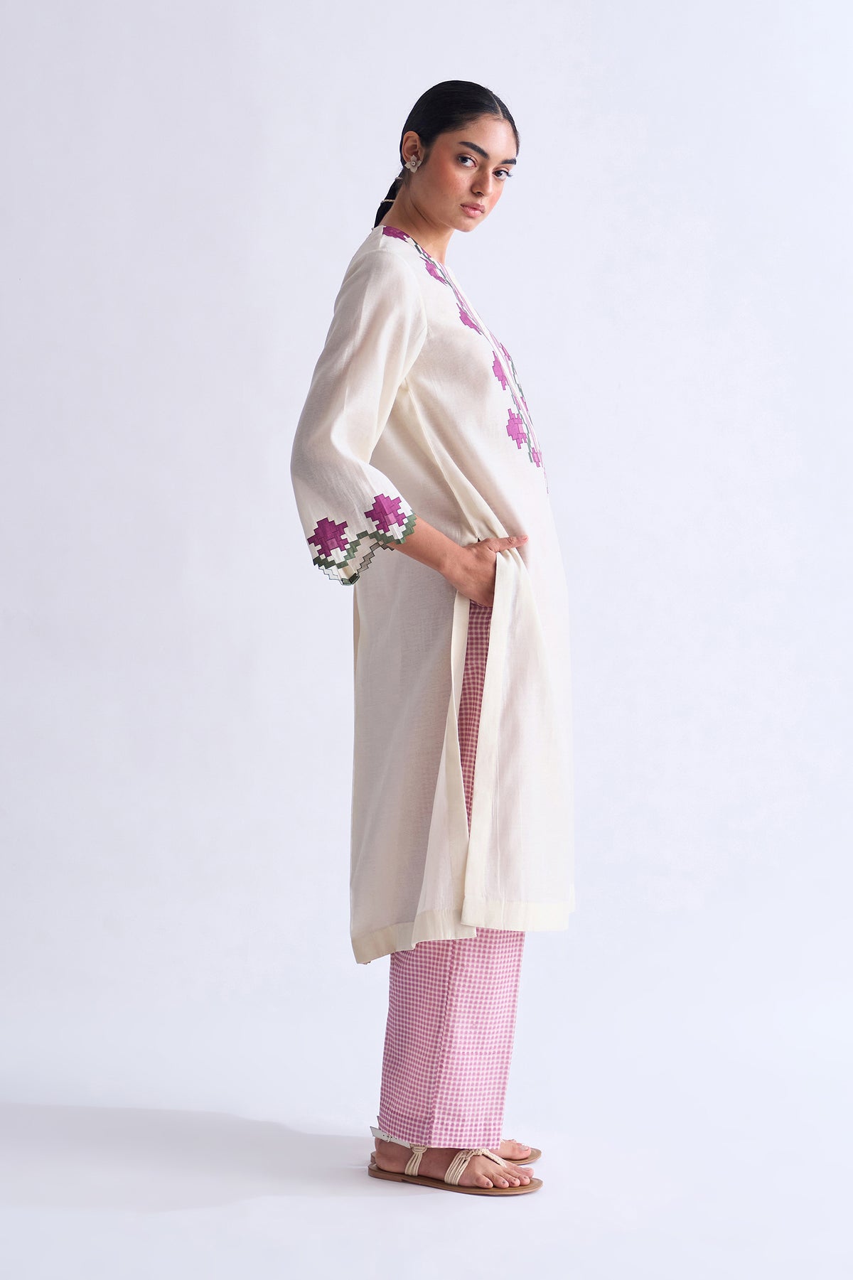 CENTER PLEATED KAMEEZ