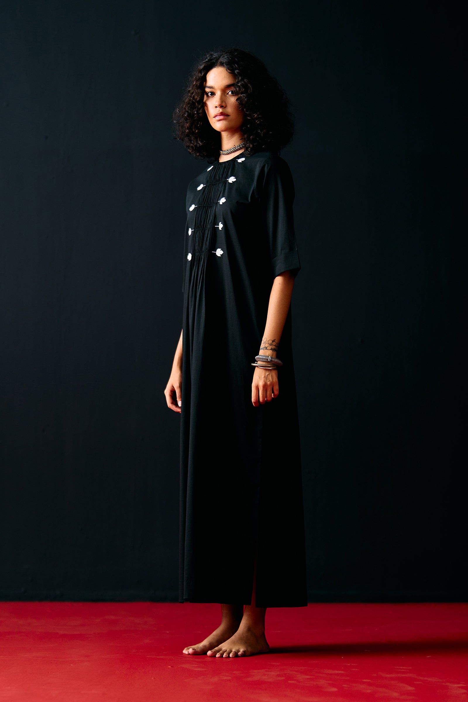 BLACK CENTRE GATHER DRESS