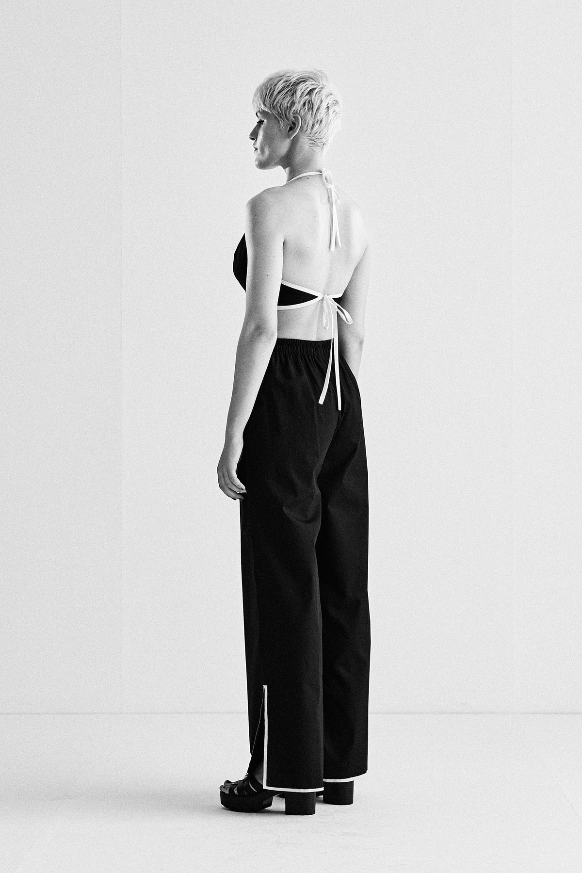 ELASTICATED SCALLOP APPLIQUE' PANTS WITH SLIT