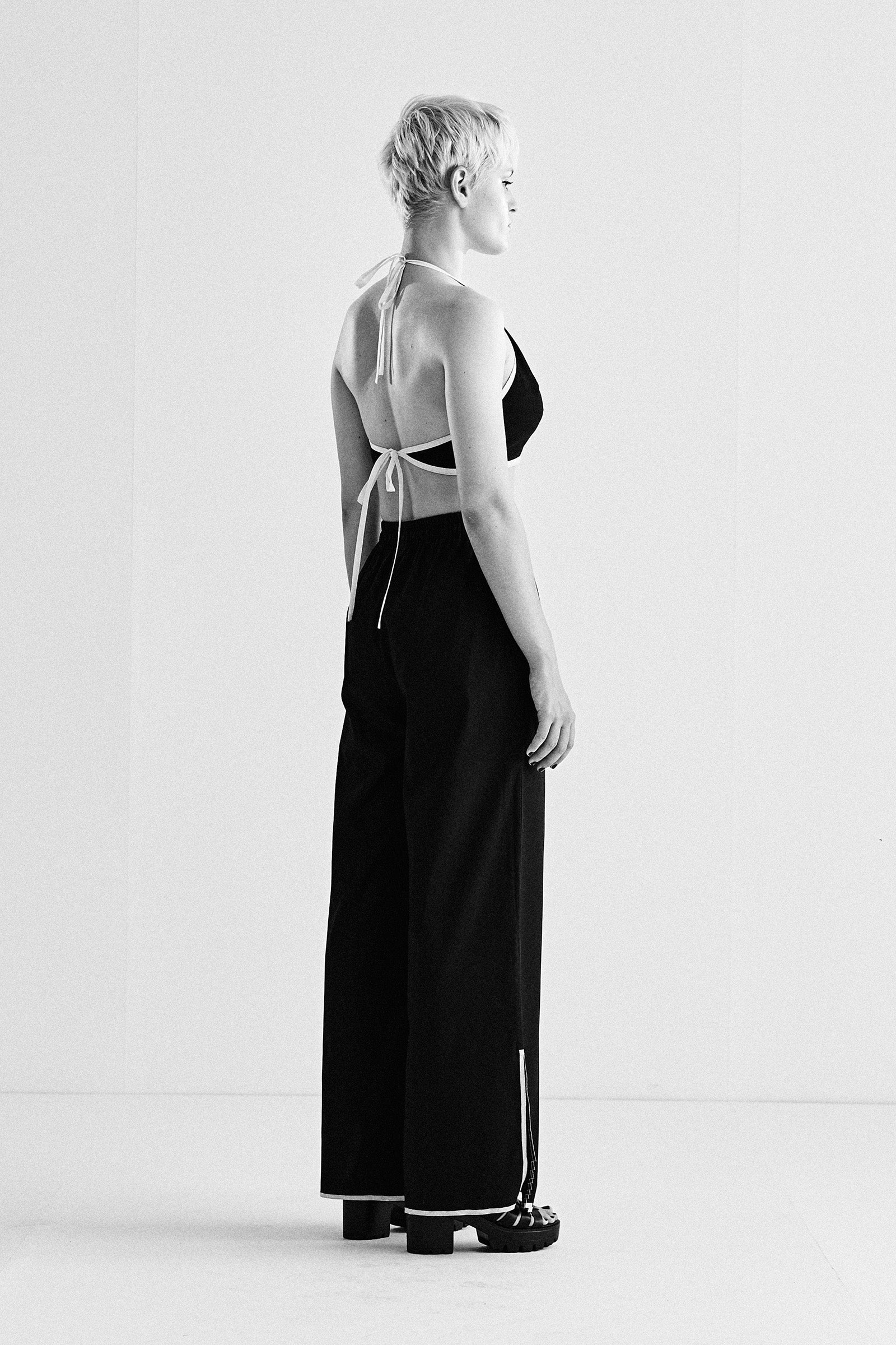 ELASTICATED SCALLOP APPLIQUE' PANTS WITH SLIT
