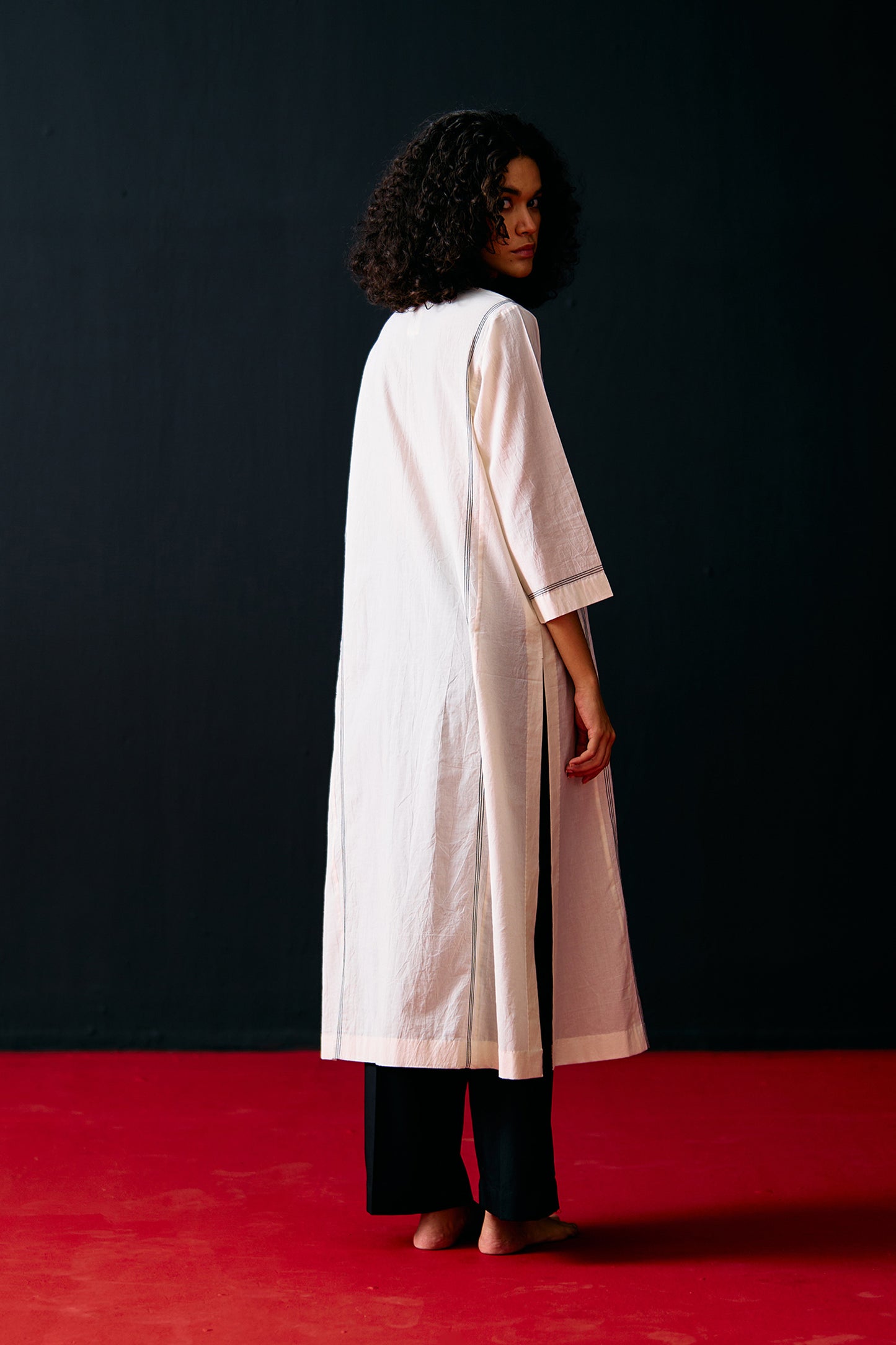 IVORY TRIBAL APPLIQUE' KAMEEZ