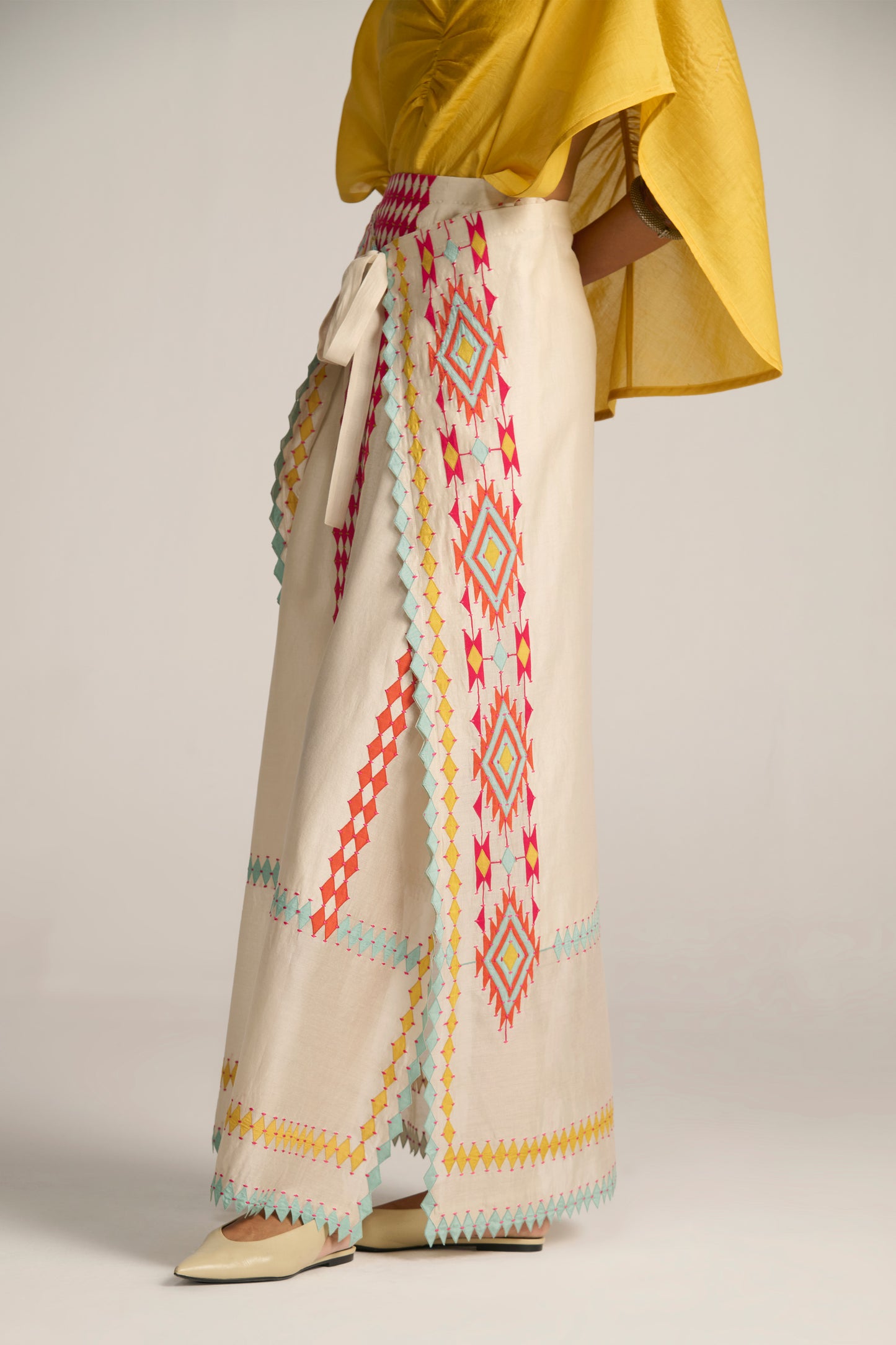 FRONT TIE SKIRT