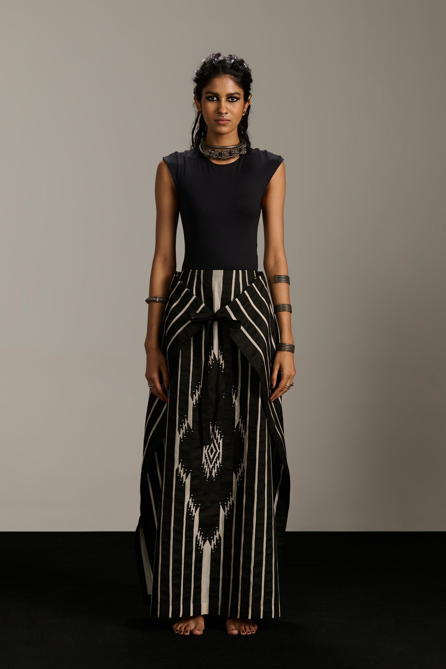 FRONT TIE SKIRT