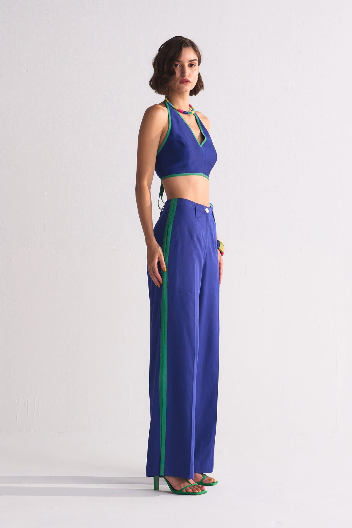 SIDE STRIPE SLIT PANTS