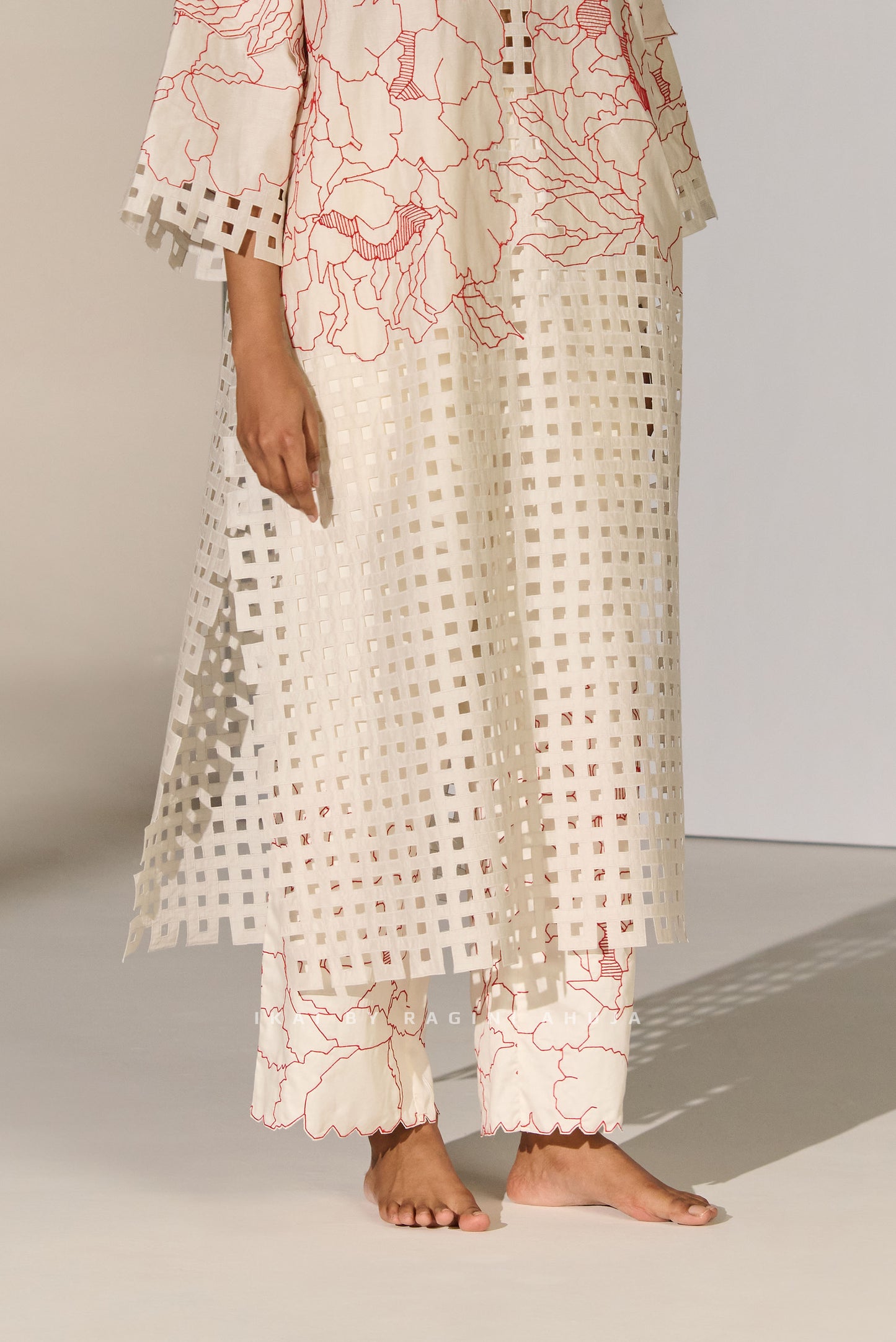 GEOMETRIC FLORAL STRAIGHT PANTS