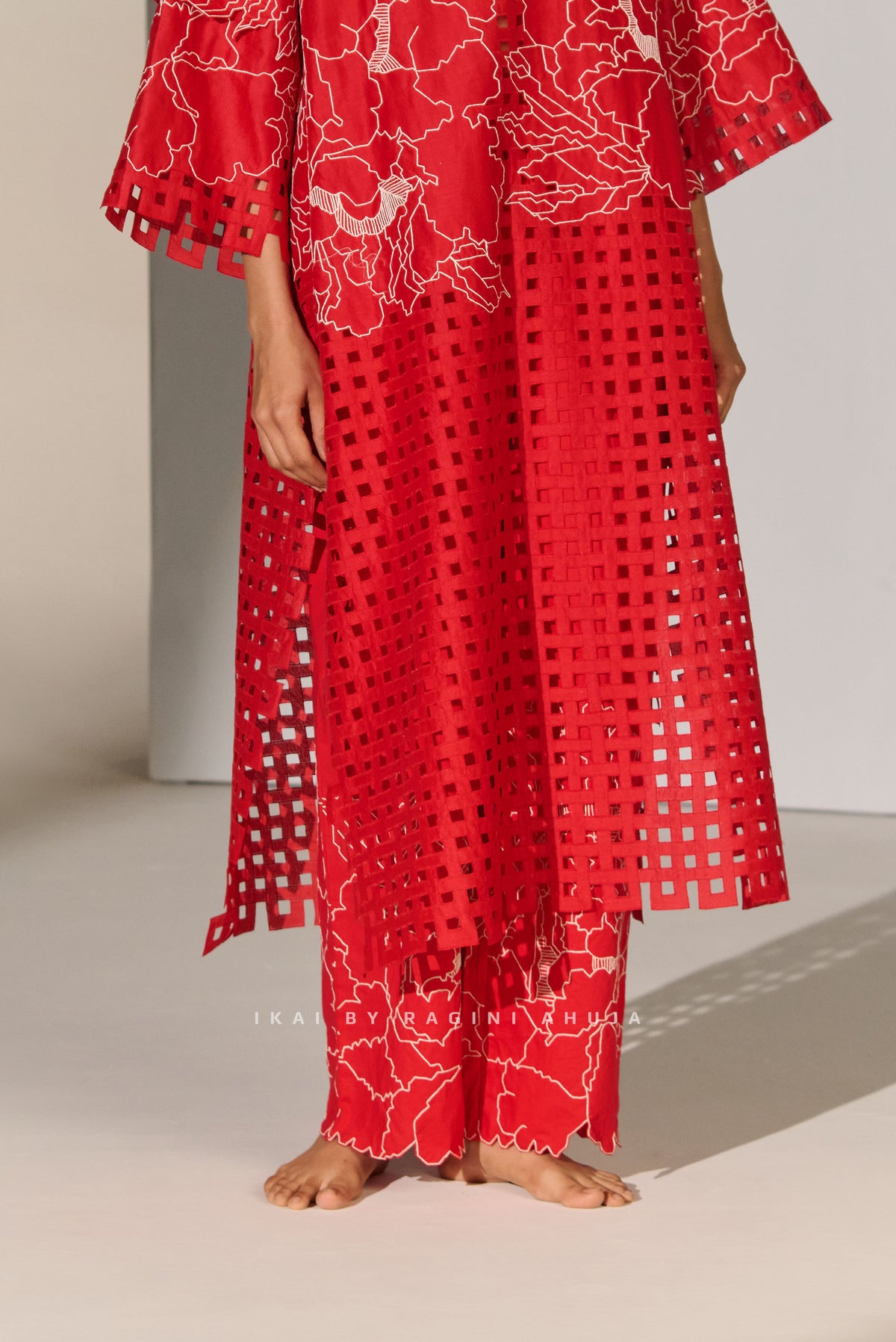GEOMETRIC FLORAL STRAIGHT PANTS RED