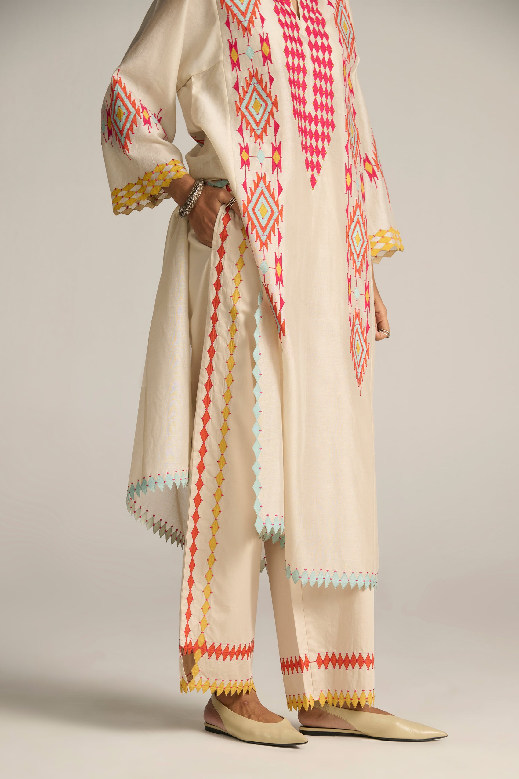 APPLIQUE' AND CUTWORK PANTS