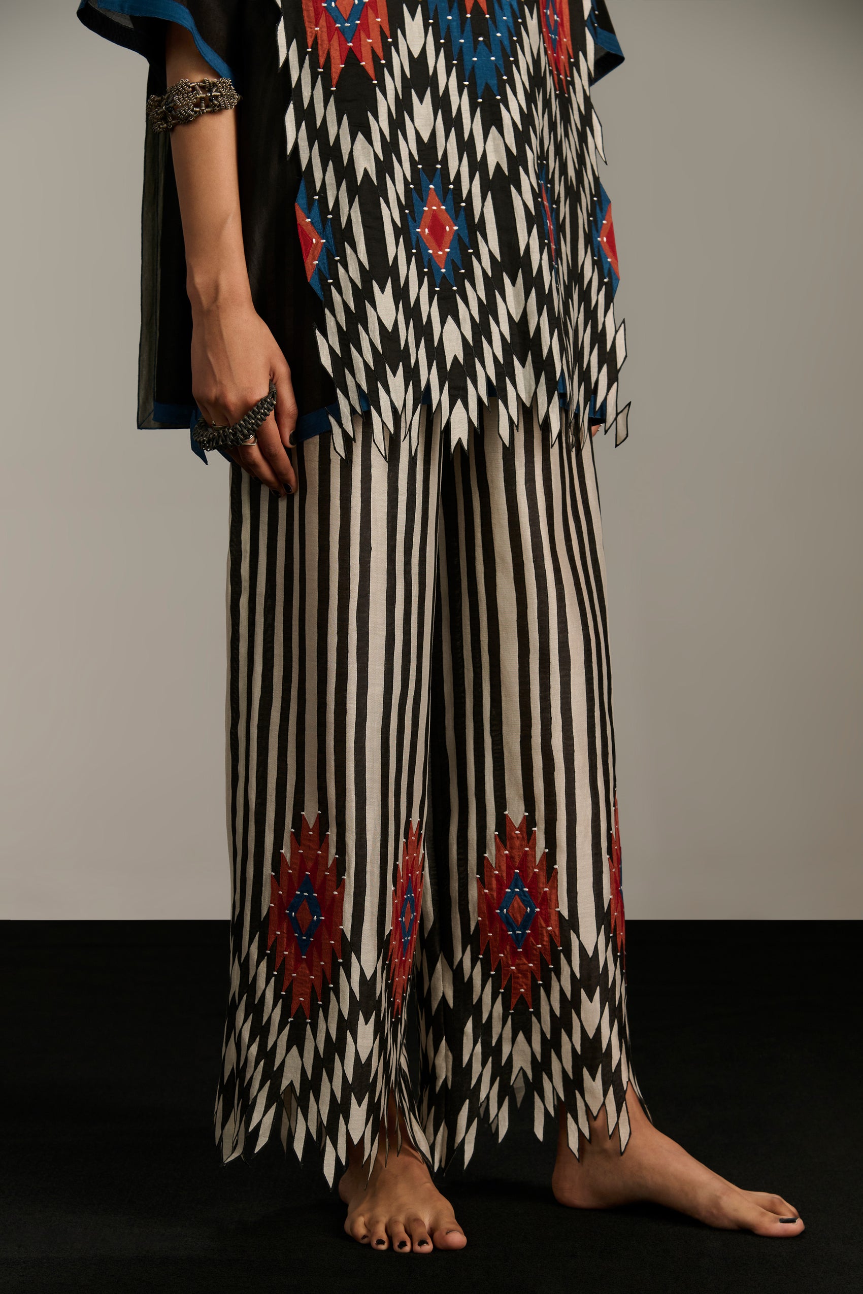 STRIPE APPLIQUE' AND CUTWORK PANTS